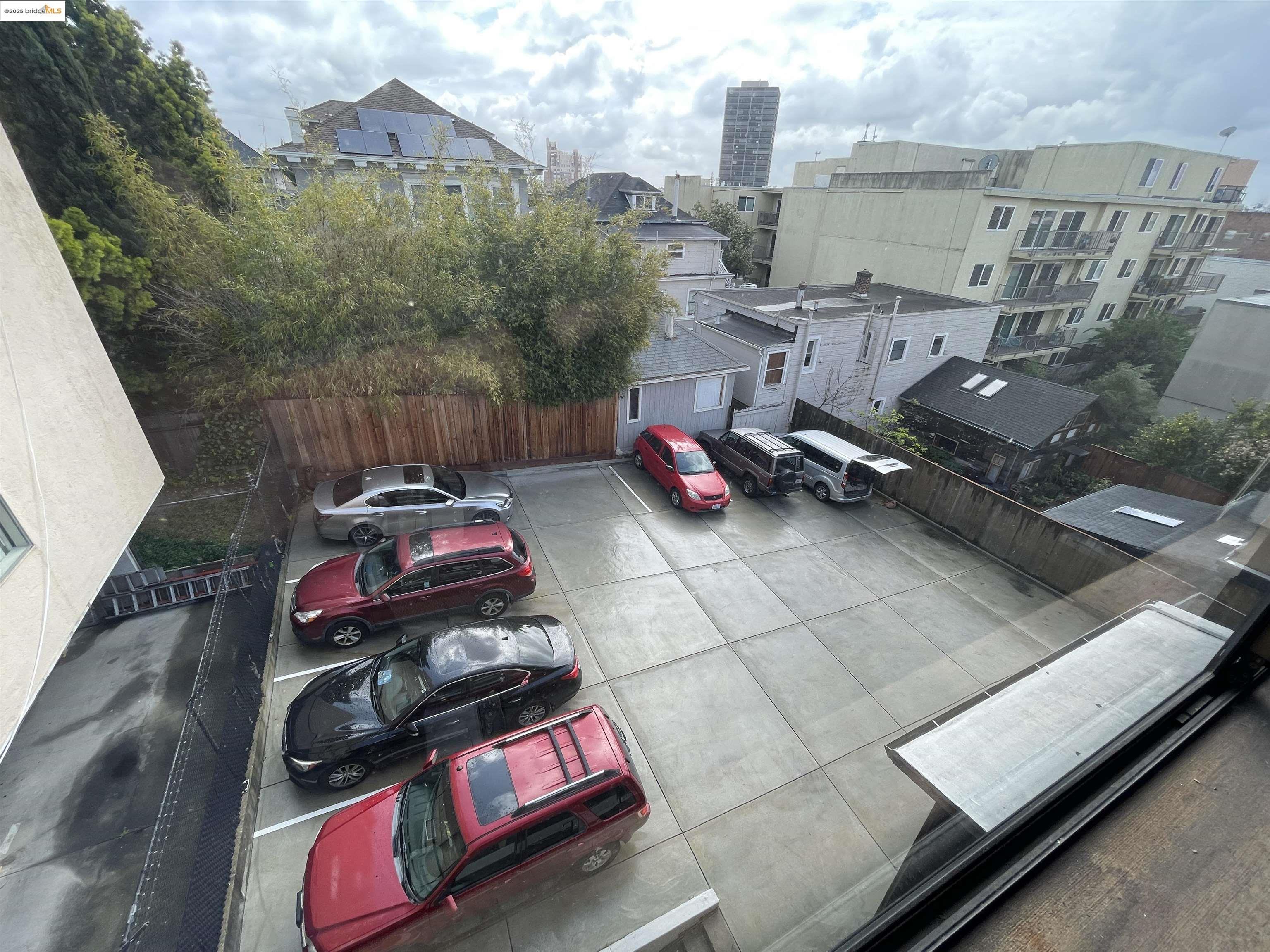 Detail Gallery Image 5 of 32 For 290 Park View Terrace, Oakland,  CA 94610 - – Beds | – Baths