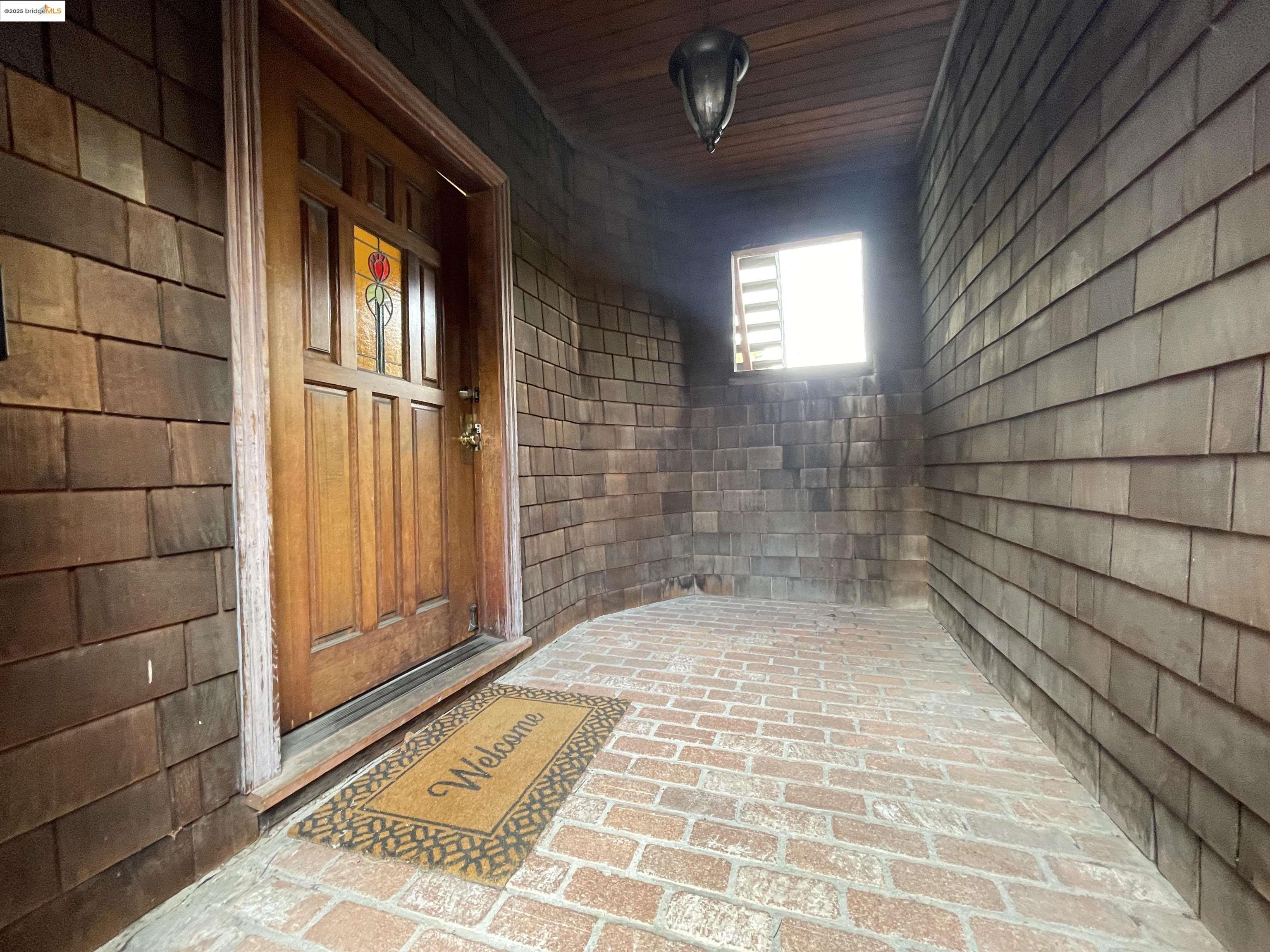 Detail Gallery Image 10 of 32 For 290 Park View Terrace, Oakland,  CA 94610 - – Beds | – Baths