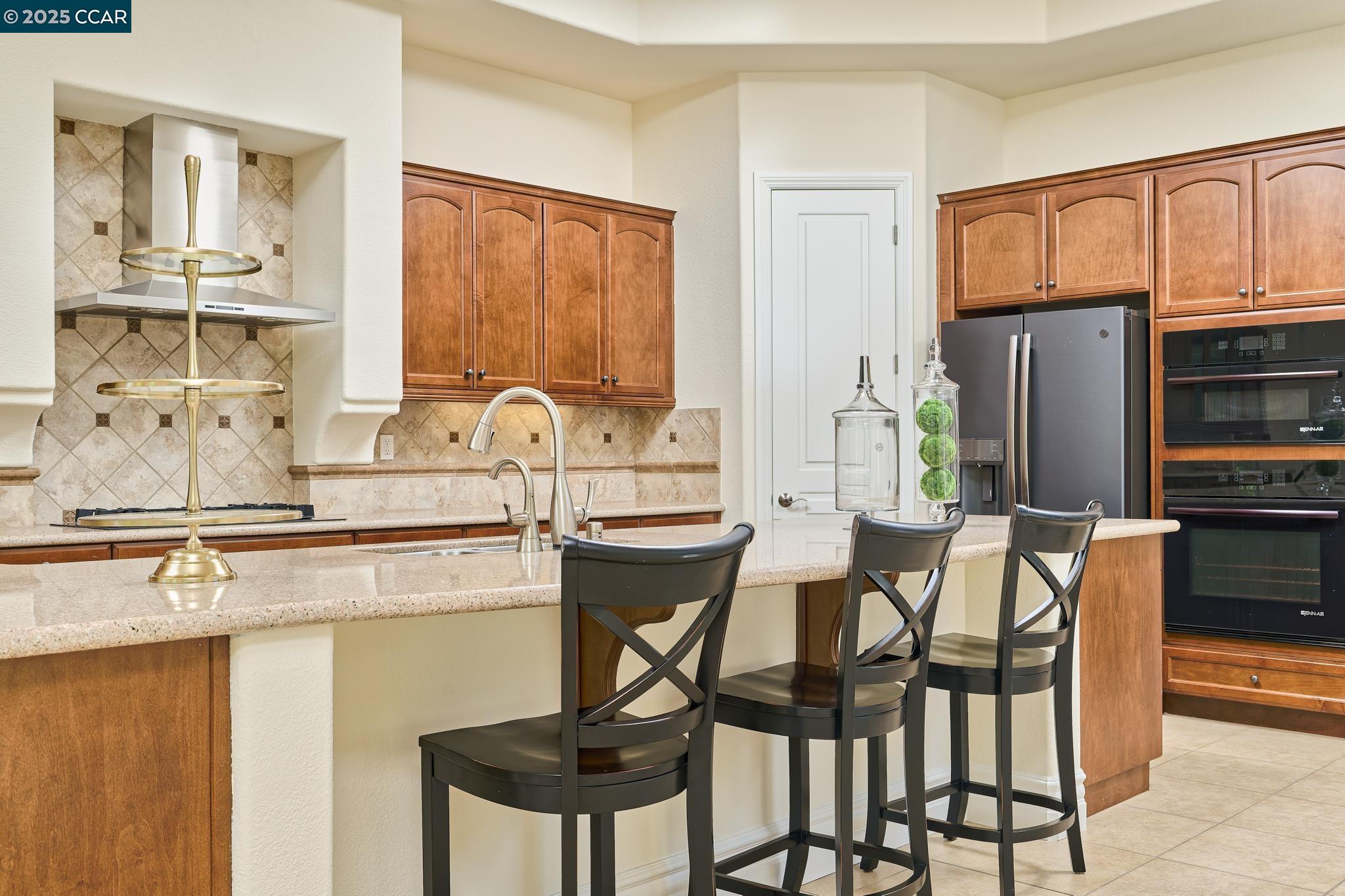 Detail Gallery Image 11 of 35 For 1681 Gamay Ln, Brentwood,  CA 94513 - 2 Beds | 2/1 Baths