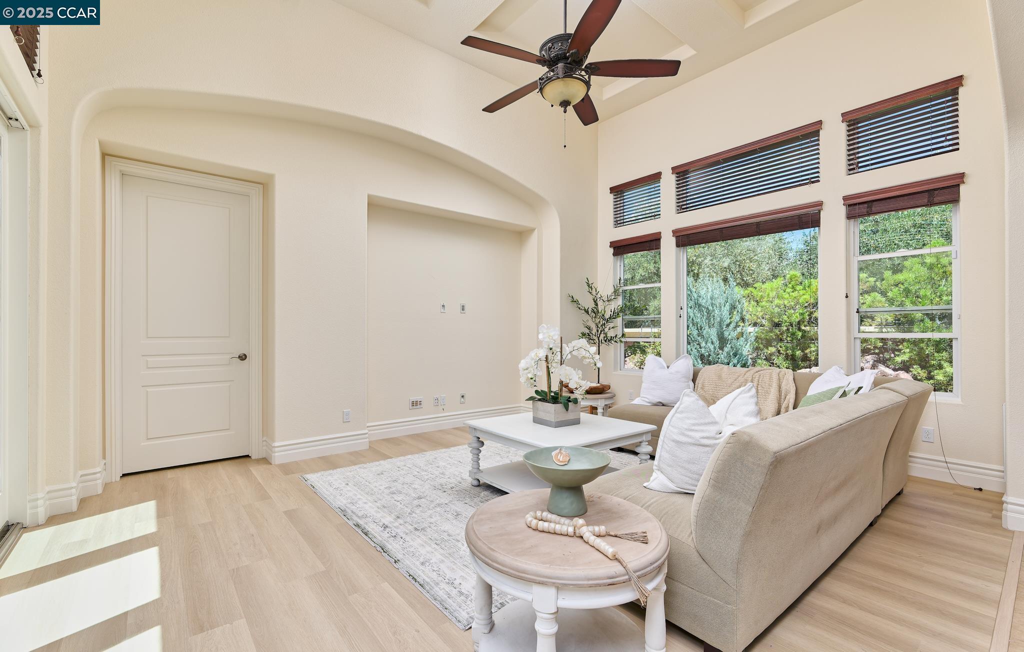 Detail Gallery Image 6 of 35 For 1681 Gamay Ln, Brentwood,  CA 94513 - 2 Beds | 2/1 Baths