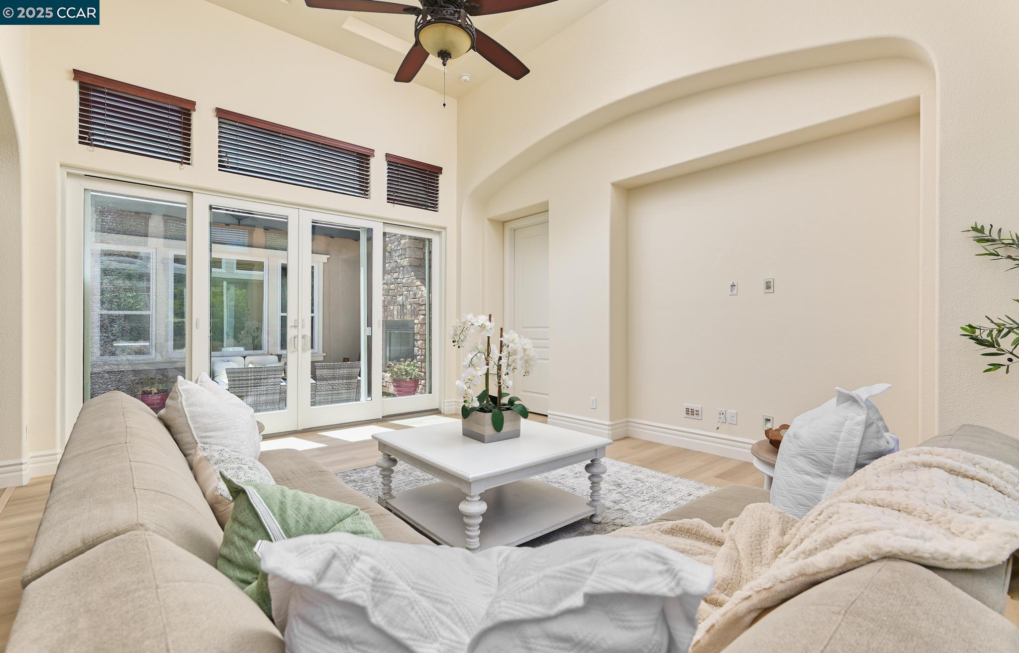Detail Gallery Image 7 of 35 For 1681 Gamay Ln, Brentwood,  CA 94513 - 2 Beds | 2/1 Baths