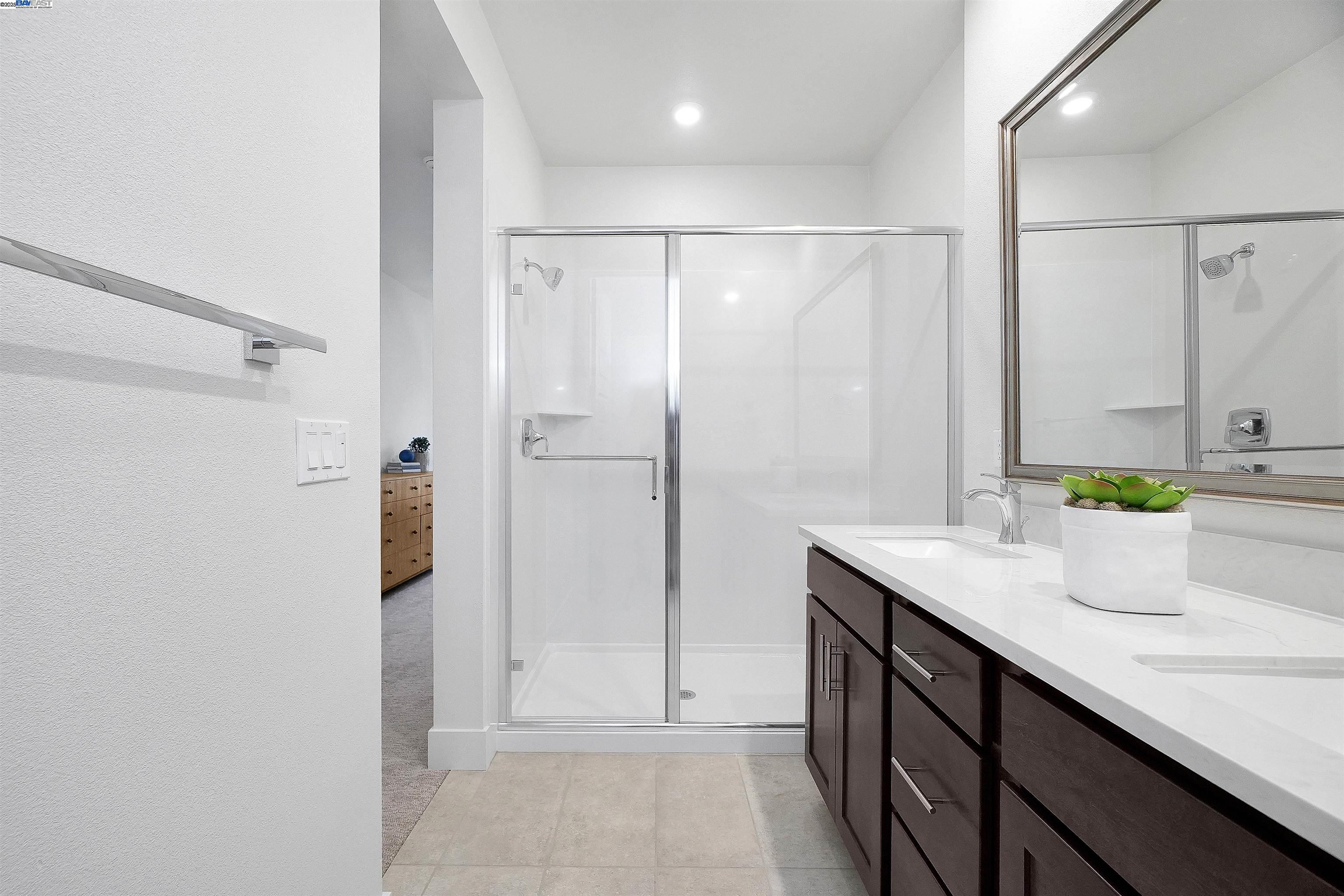 Detail Gallery Image 30 of 39 For 2119 Stanford Street, Alameda,  CA 94501 - 2 Beds | 2/1 Baths