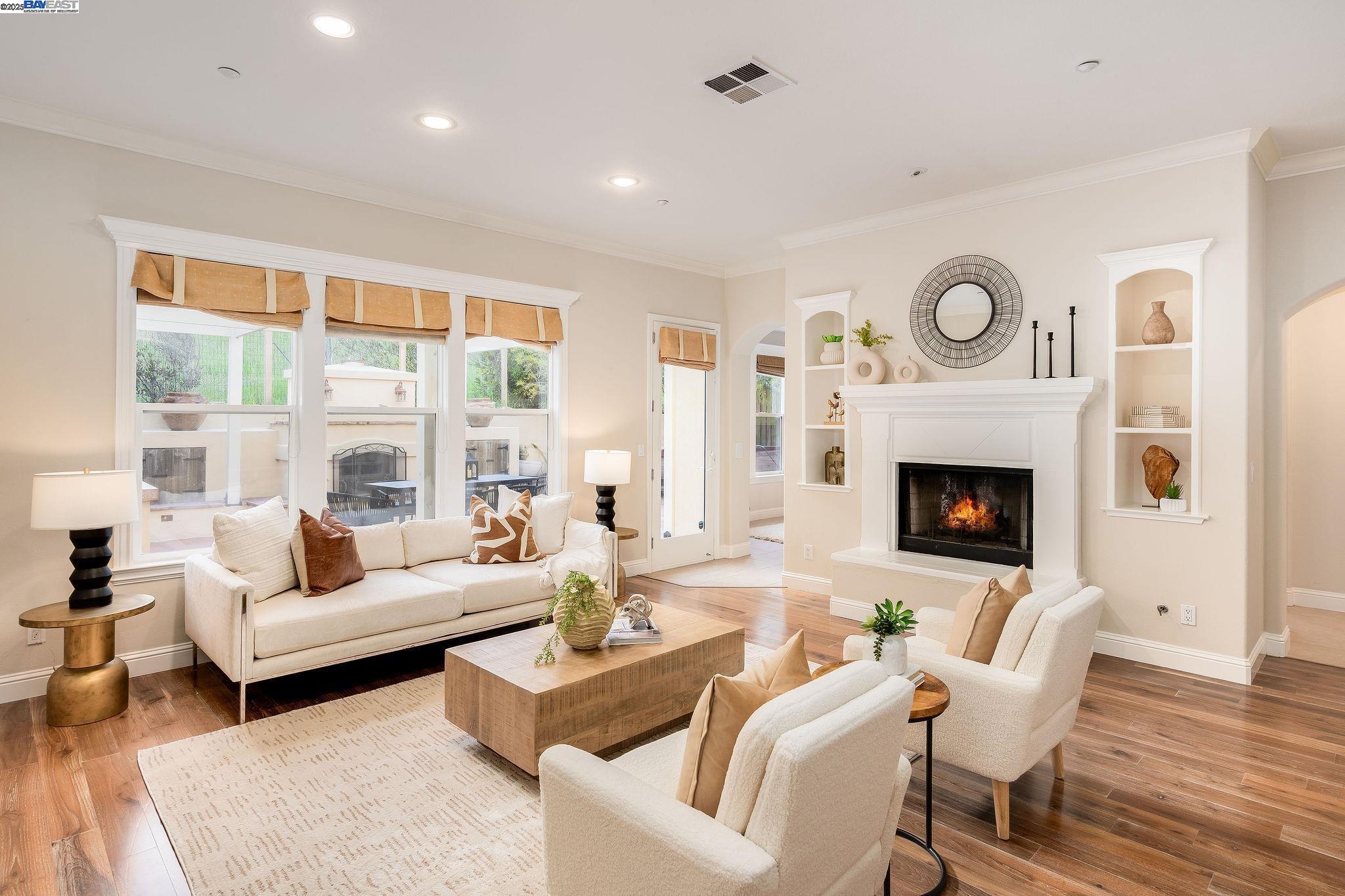 Detail Gallery Image 12 of 59 For 10828 Inspiration Cir, Dublin,  CA 94568 - 5 Beds | 4/1 Baths