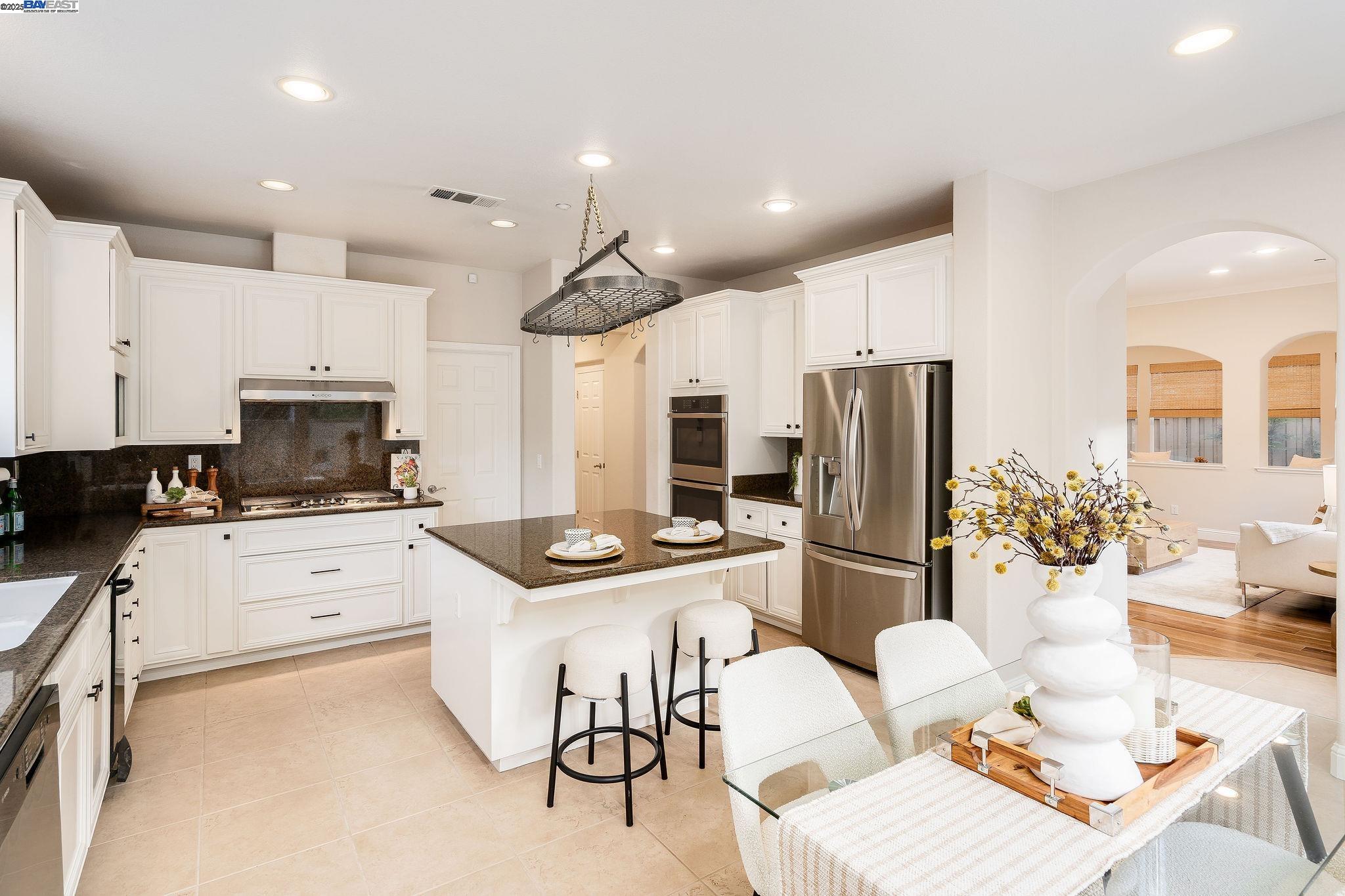 Detail Gallery Image 19 of 59 For 10828 Inspiration Cir, Dublin,  CA 94568 - 5 Beds | 4/1 Baths