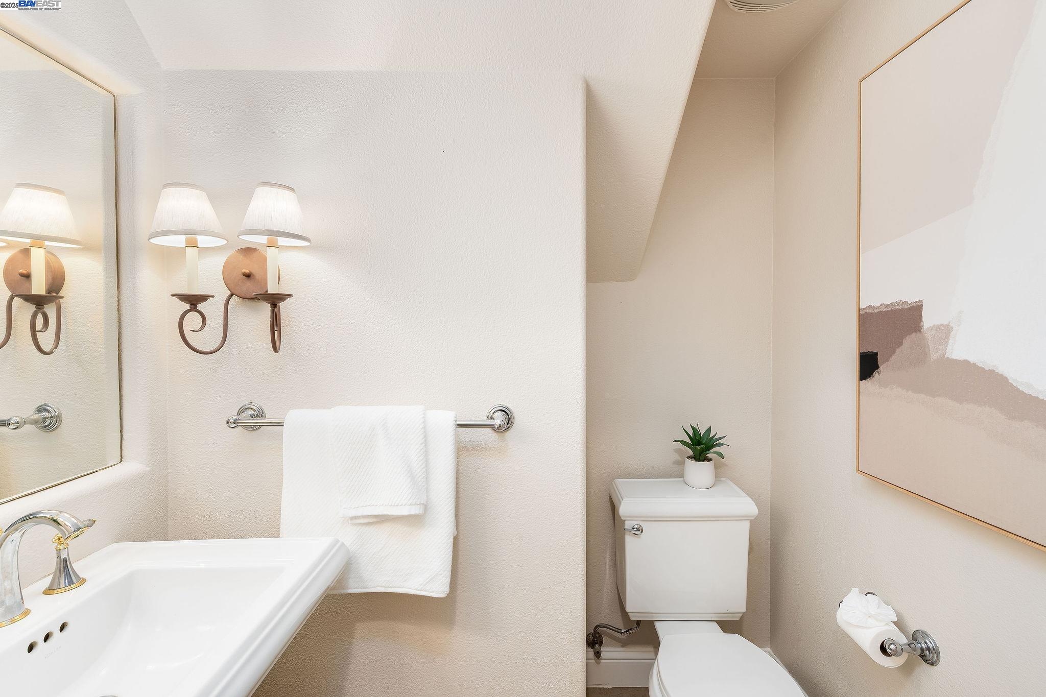 Detail Gallery Image 22 of 59 For 10828 Inspiration Cir, Dublin,  CA 94568 - 5 Beds | 4/1 Baths