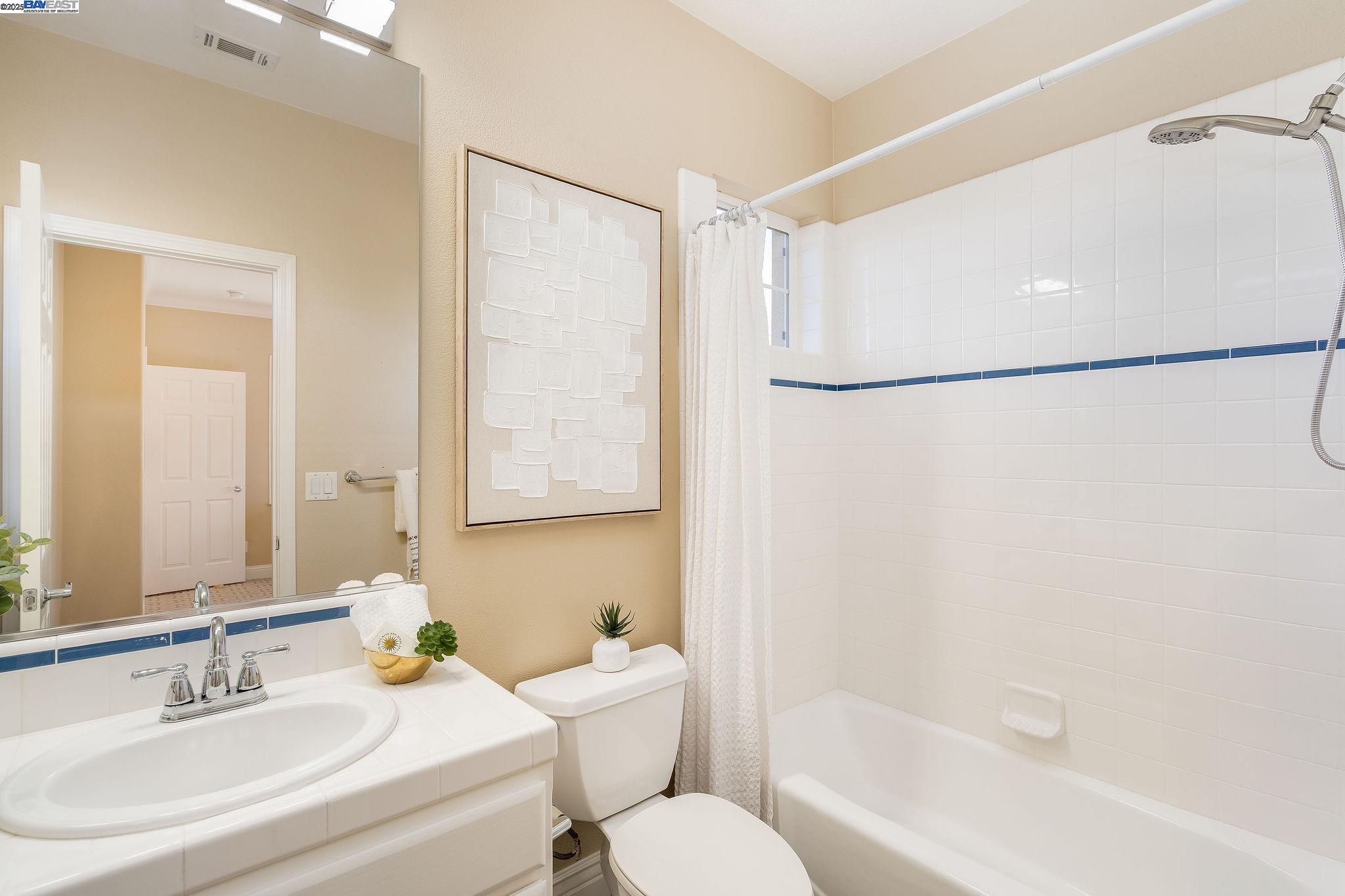 Detail Gallery Image 35 of 59 For 10828 Inspiration Cir, Dublin,  CA 94568 - 5 Beds | 4/1 Baths