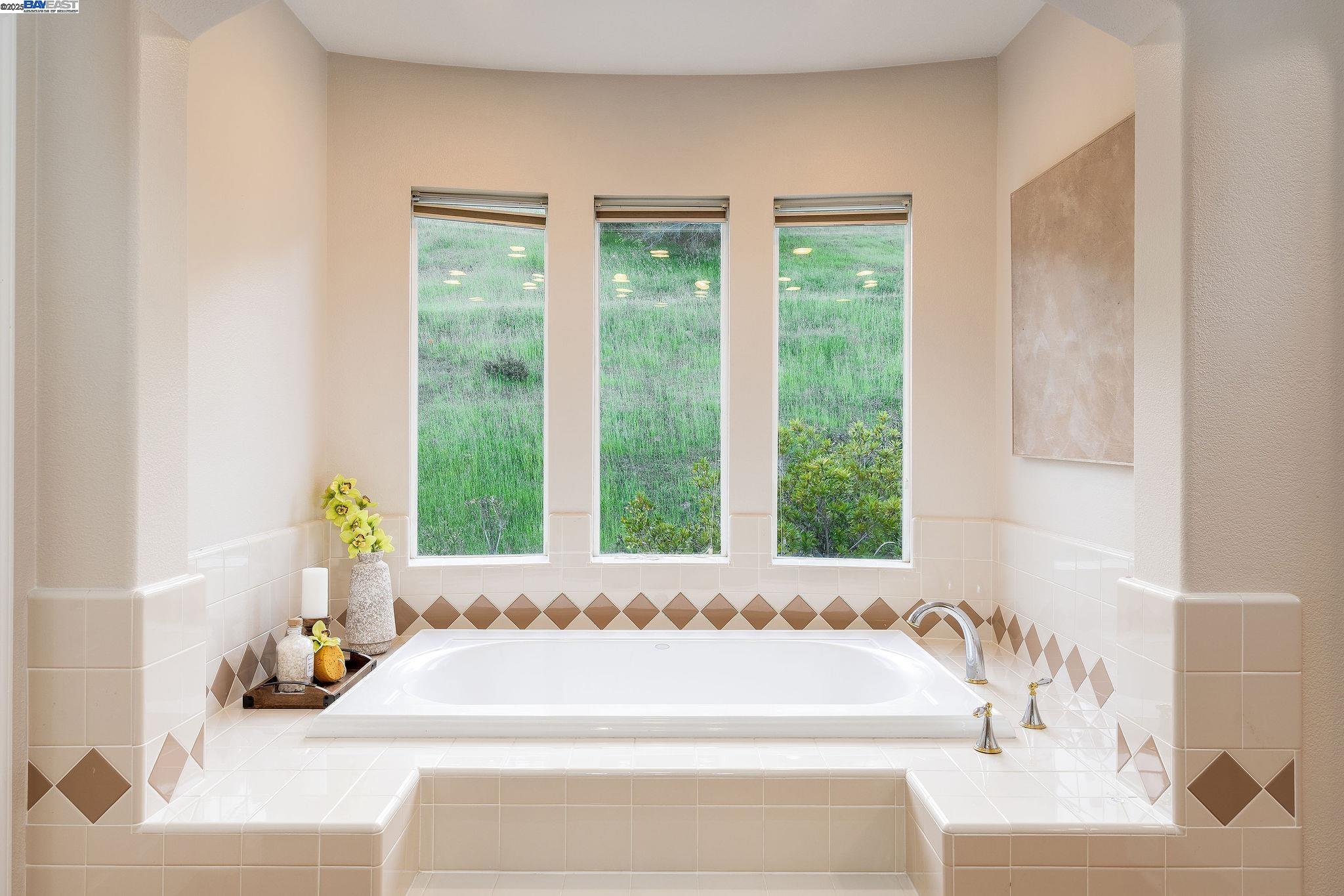 Detail Gallery Image 46 of 59 For 10828 Inspiration Cir, Dublin,  CA 94568 - 5 Beds | 4/1 Baths