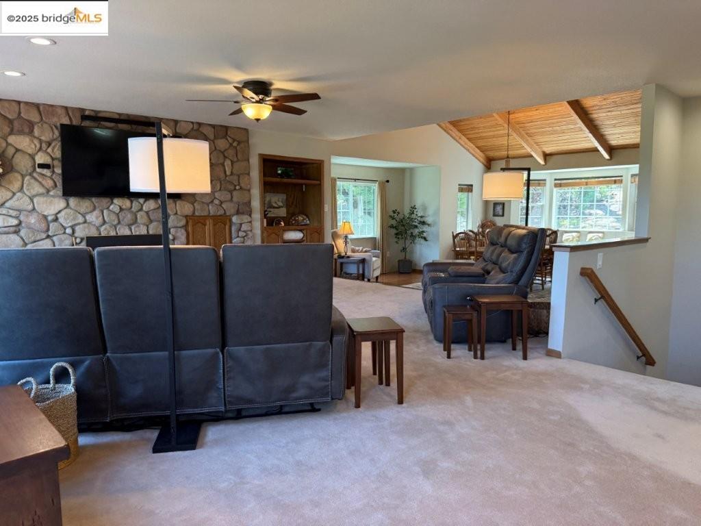 Detail Gallery Image 11 of 60 For 12309 Shooting Star Ct., Groveland,  CA 95321 - 3 Beds | 2/1 Baths