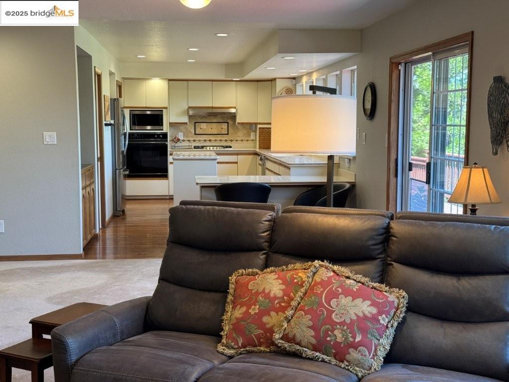 Detail Gallery Image 14 of 60 For 12309 Shooting Star Ct., Groveland,  CA 95321 - 3 Beds | 2/1 Baths
