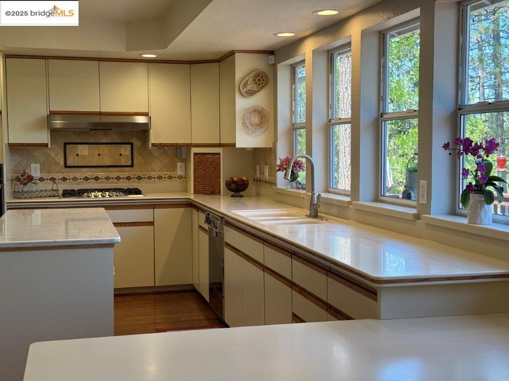 Detail Gallery Image 21 of 60 For 12309 Shooting Star Ct., Groveland,  CA 95321 - 3 Beds | 2/1 Baths