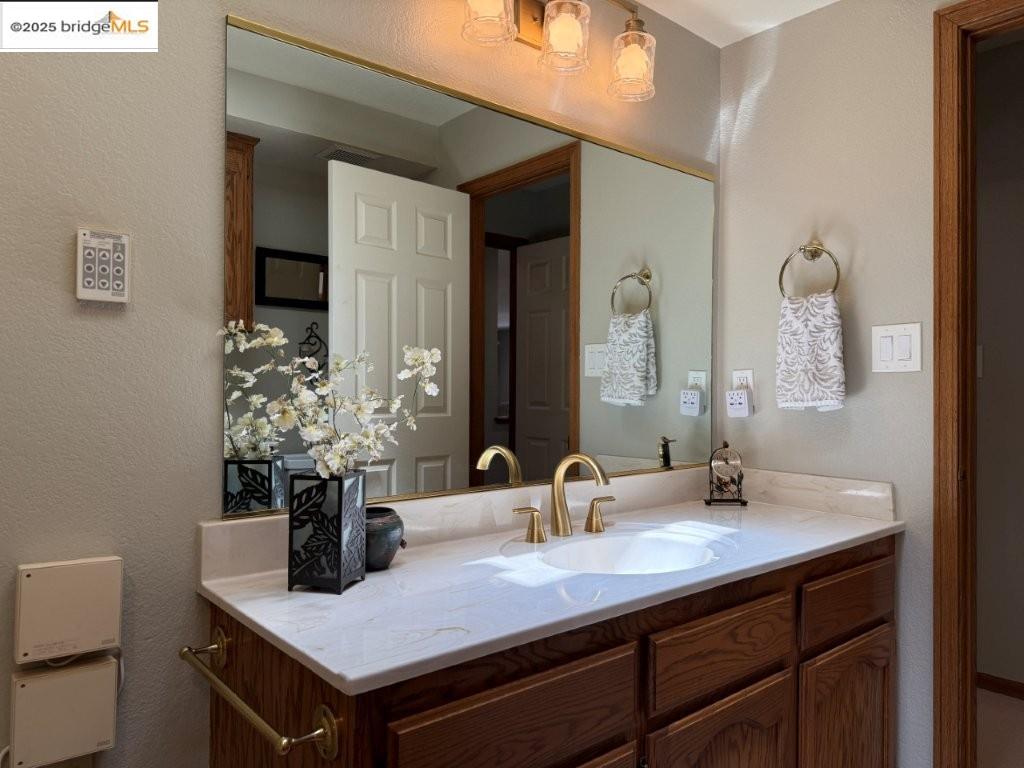 Detail Gallery Image 35 of 60 For 12309 Shooting Star Ct., Groveland,  CA 95321 - 3 Beds | 2/1 Baths