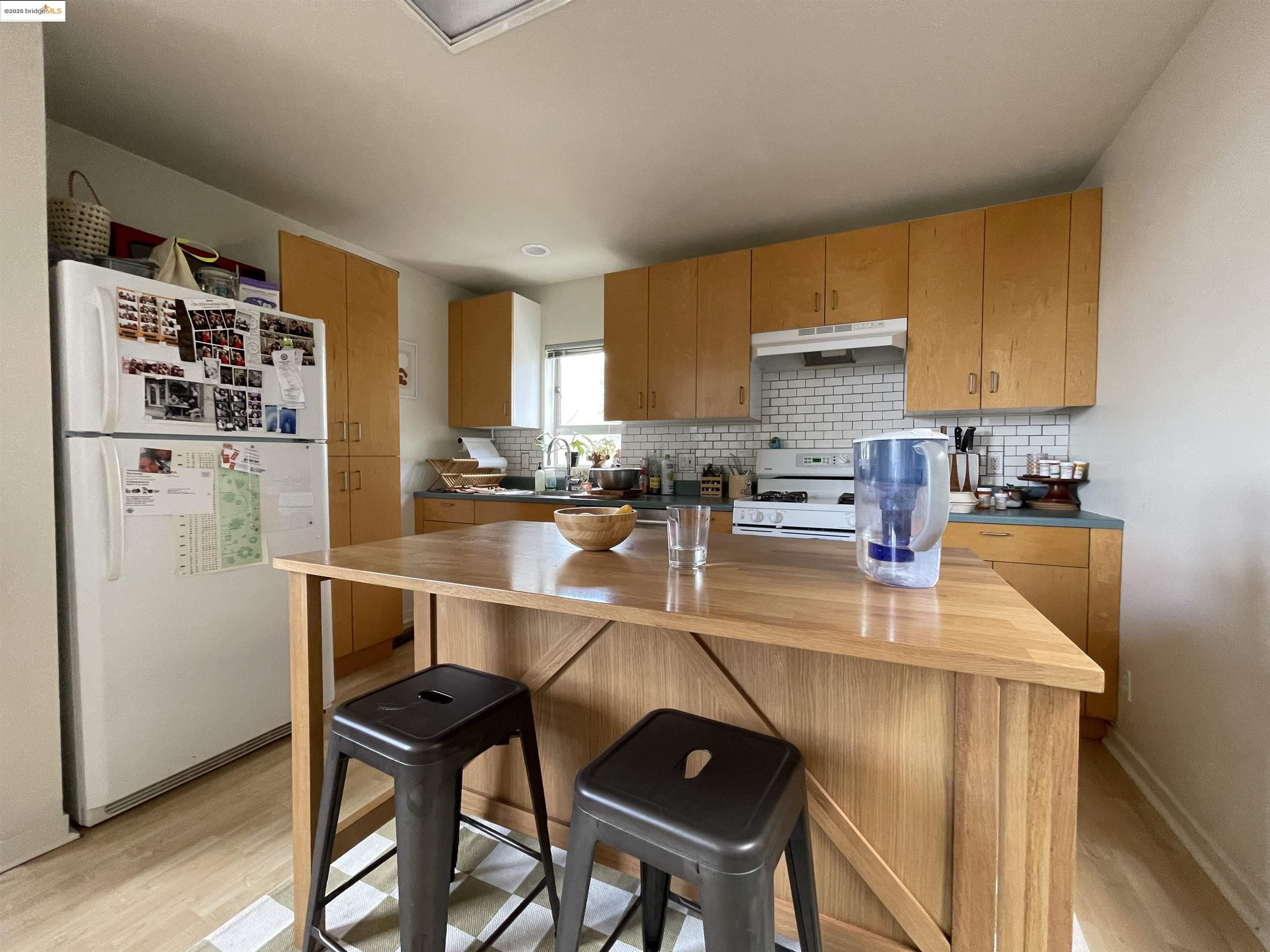 Detail Gallery Image 10 of 23 For 6450 Doyle Street, Emeryville,  CA 94606-8 - – Beds | – Baths