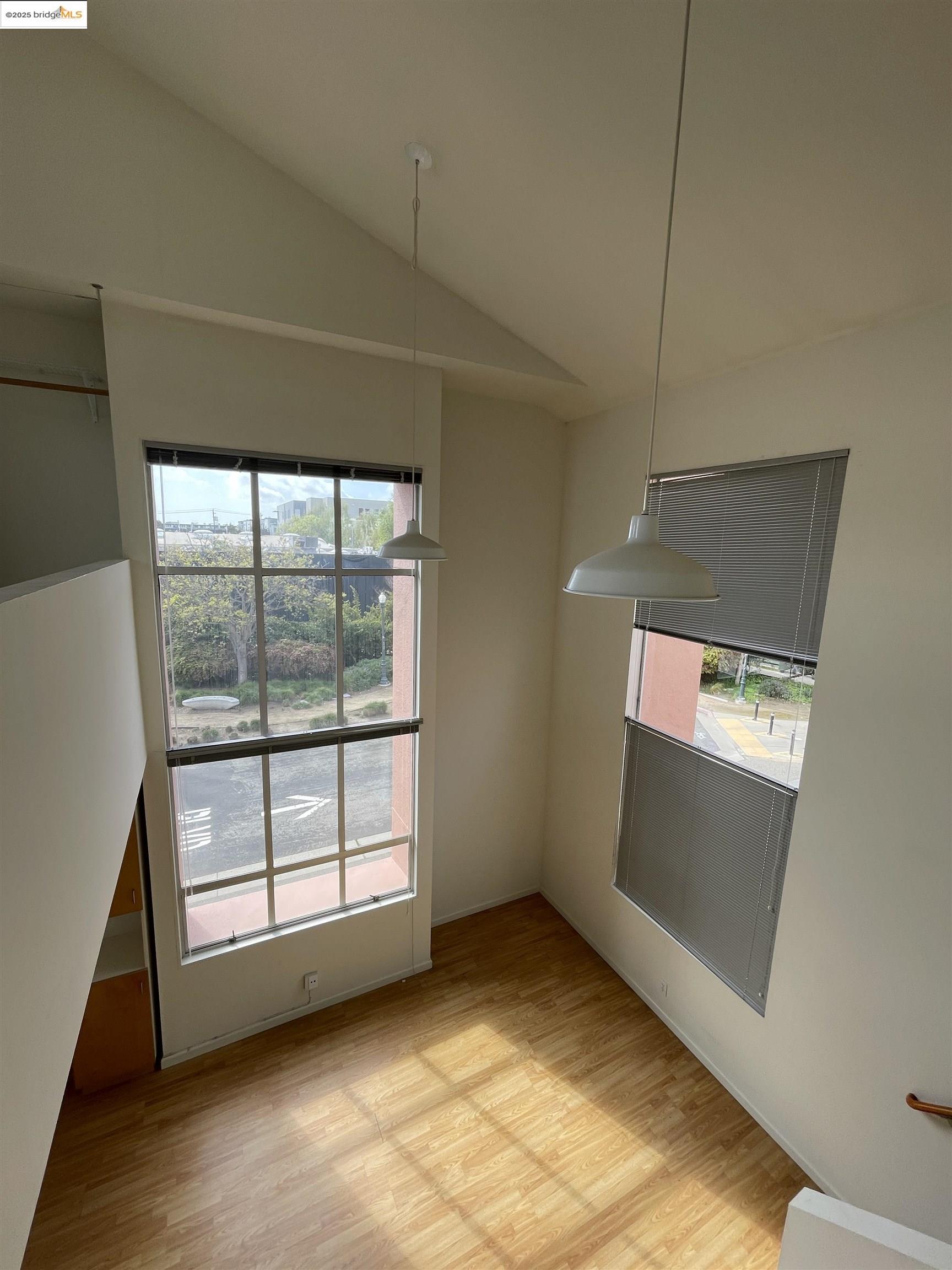 Detail Gallery Image 14 of 23 For 6450 Doyle Street, Emeryville,  CA 94606-8 - – Beds | – Baths