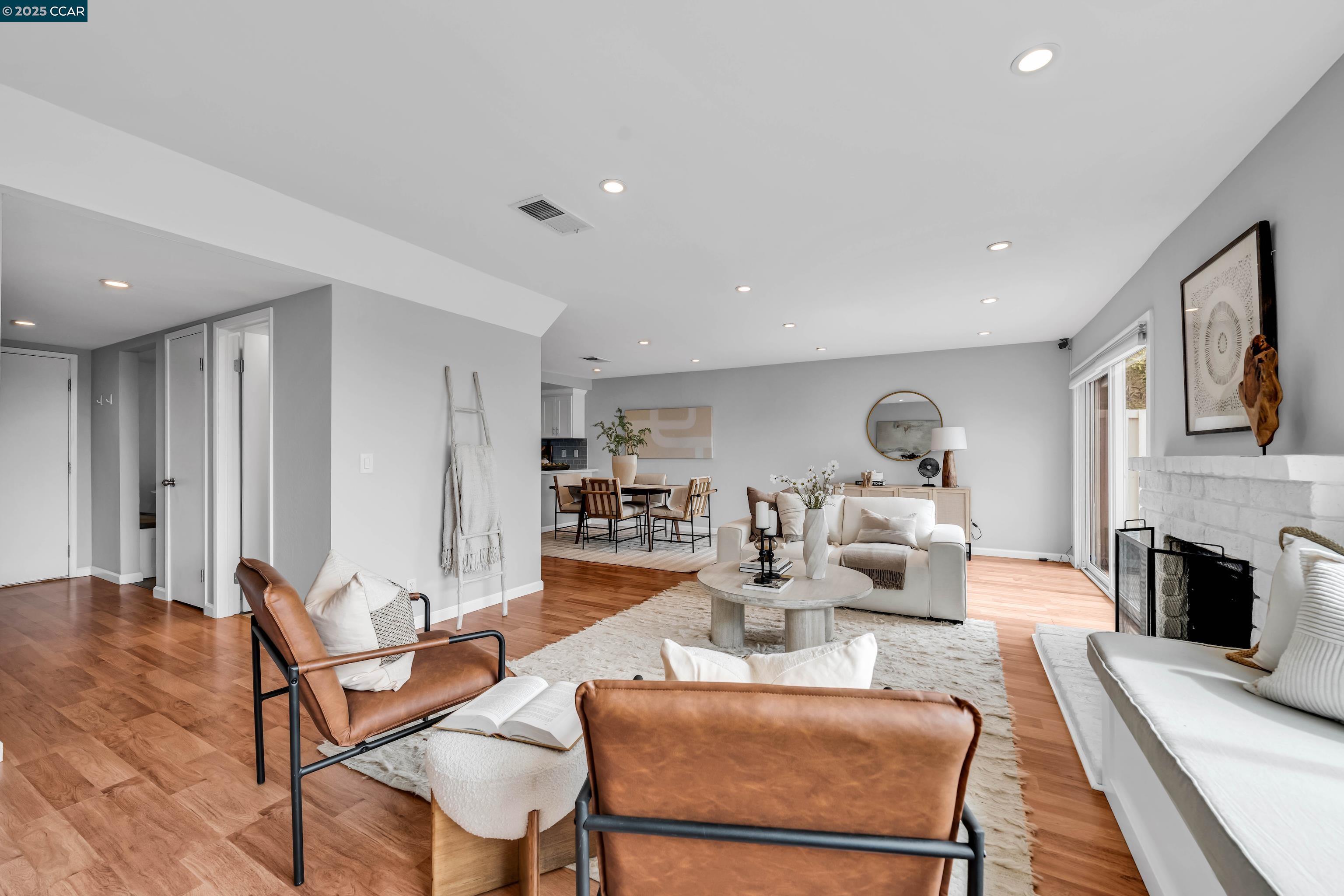 Photo #11: 41098816 Listing: Photo #11