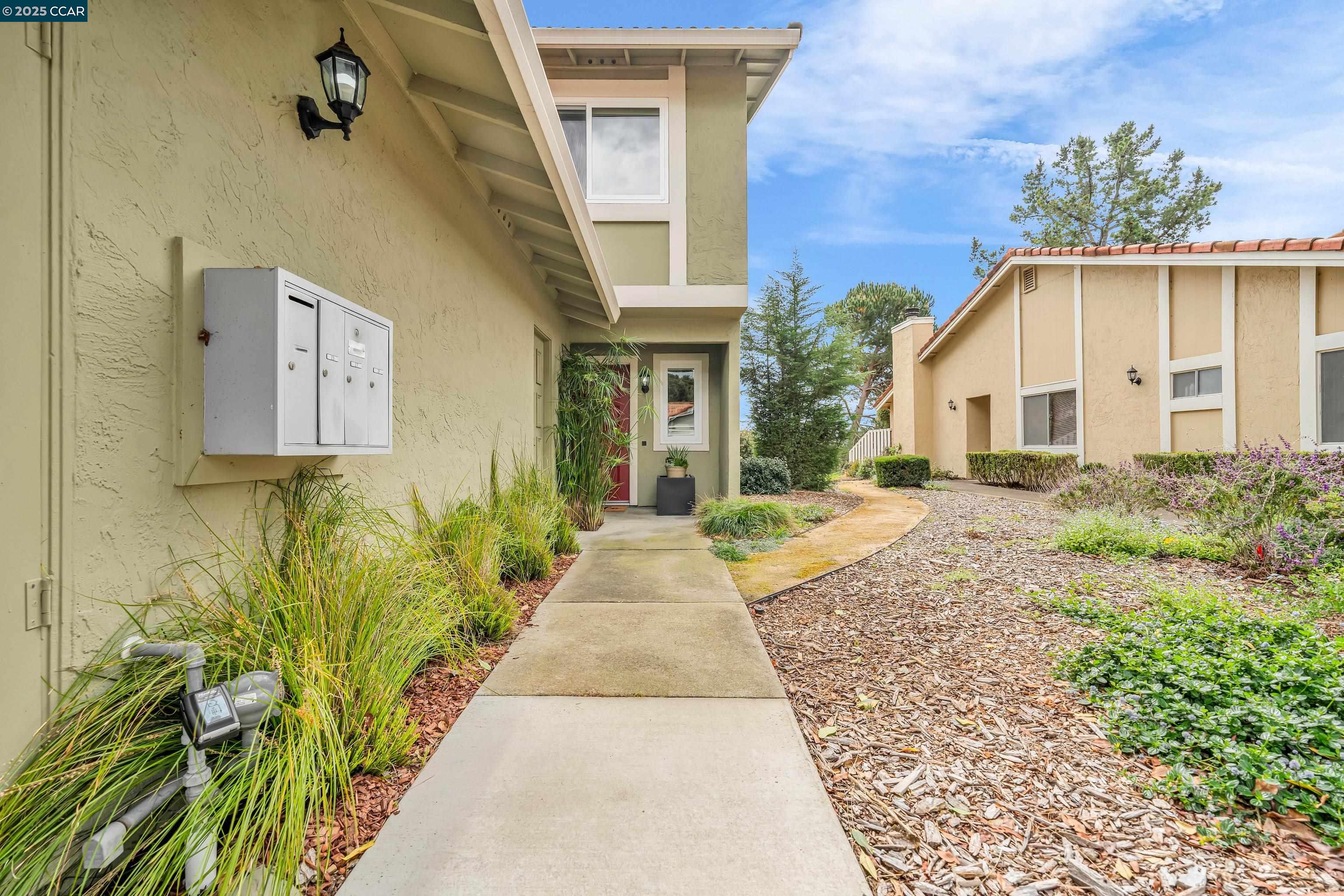 Photo #4: 41098816 Listing: Photo #4