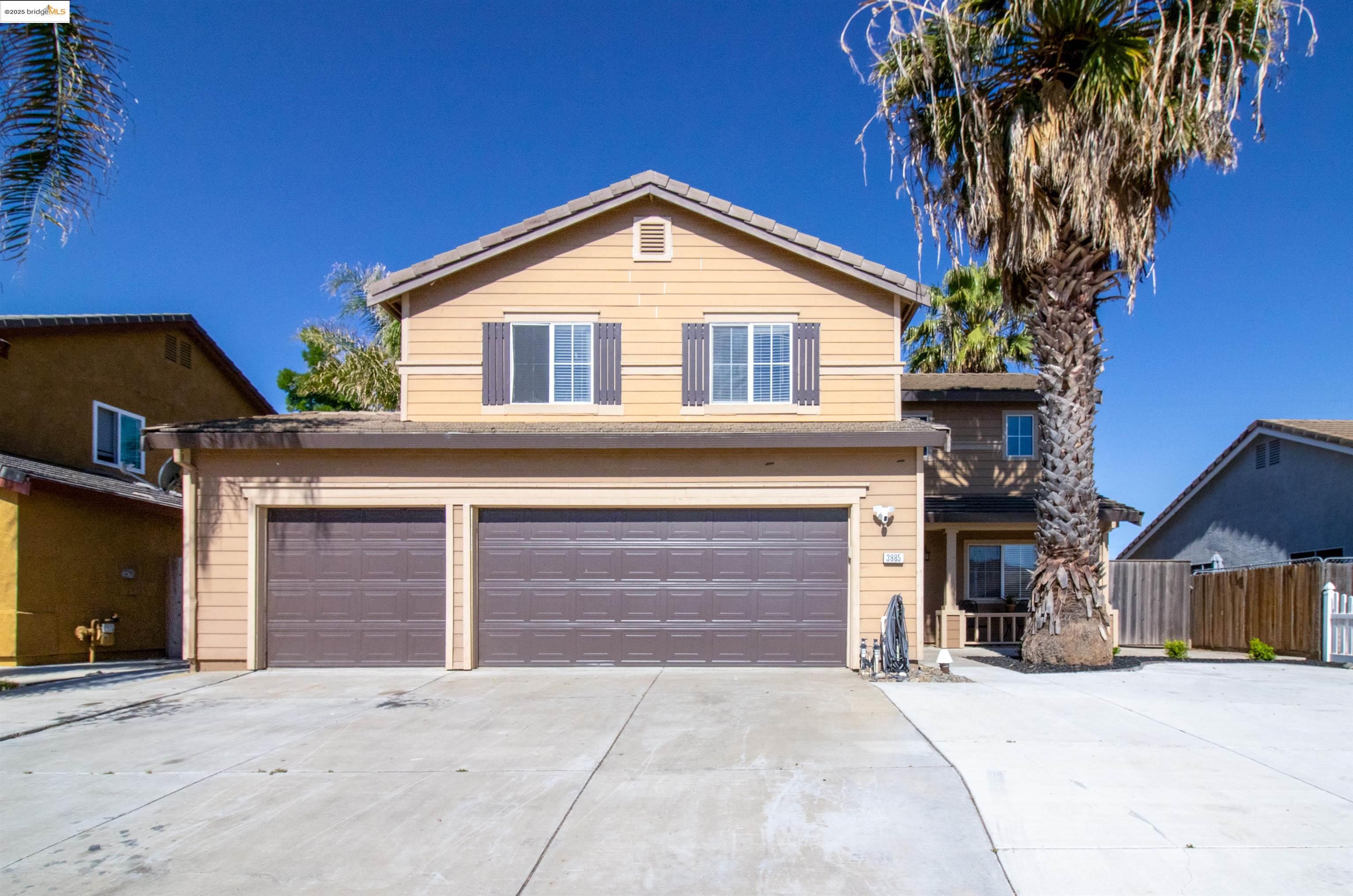 Detail Gallery Image 2 of 23 For 3985 S Coral Ct, Discovery Bay,  CA 94505 - 4 Beds | 2/1 Baths