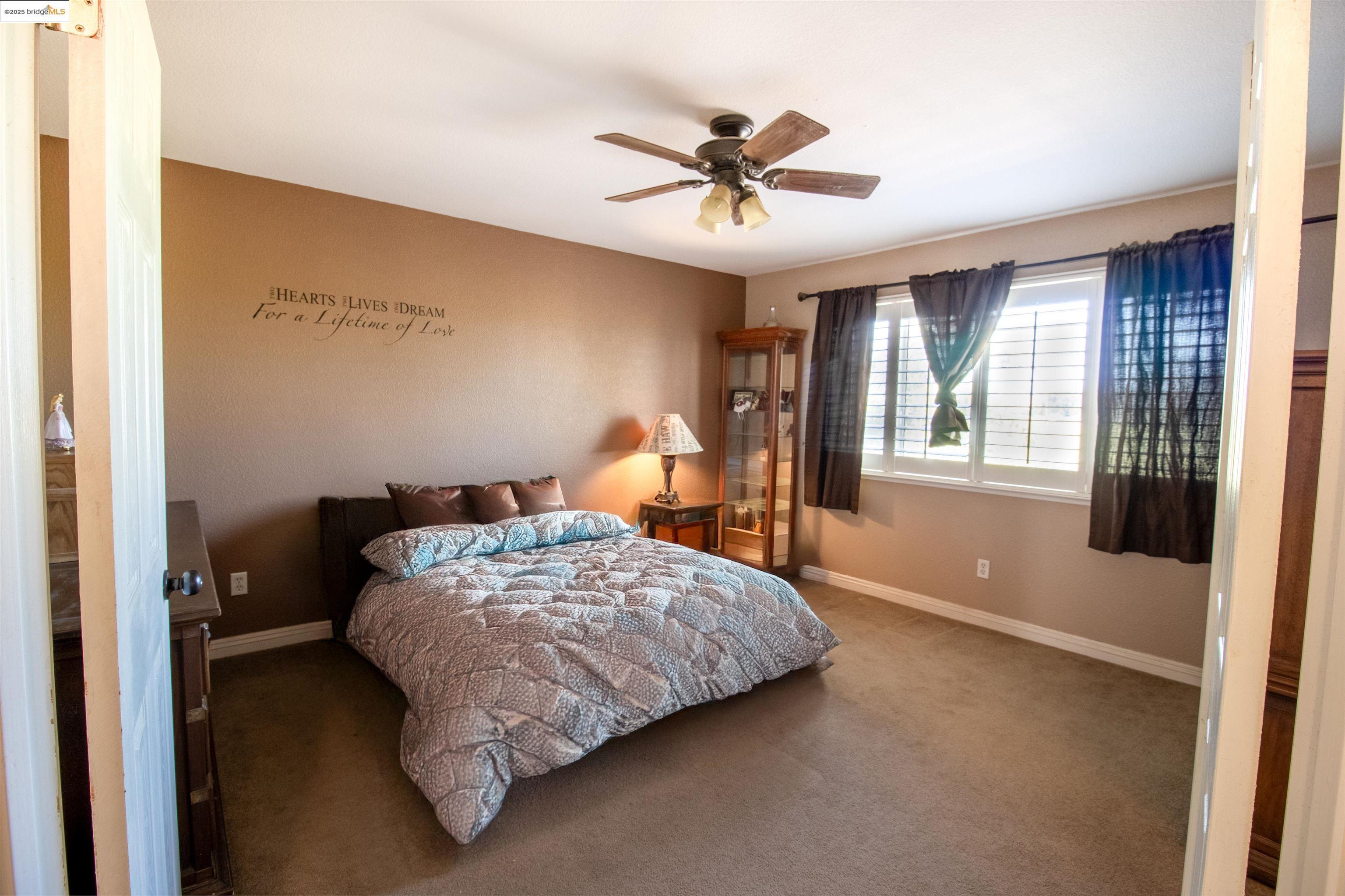 Detail Gallery Image 13 of 23 For 3985 S Coral Ct, Discovery Bay,  CA 94505 - 4 Beds | 2/1 Baths