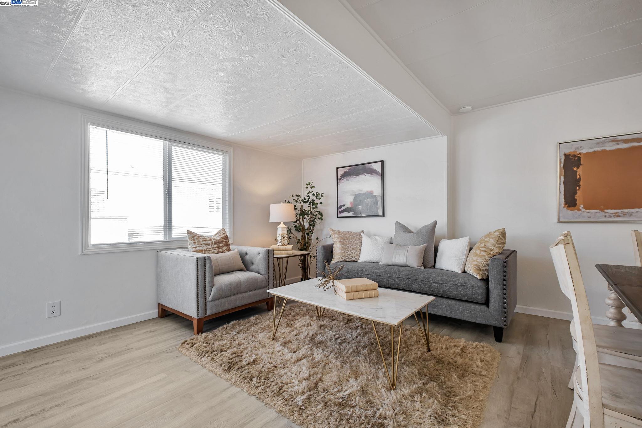 Detail Gallery Image 13 of 41 For 409 Fiji Circle, Union City,  CA 94587 - 2 Beds | 2 Baths