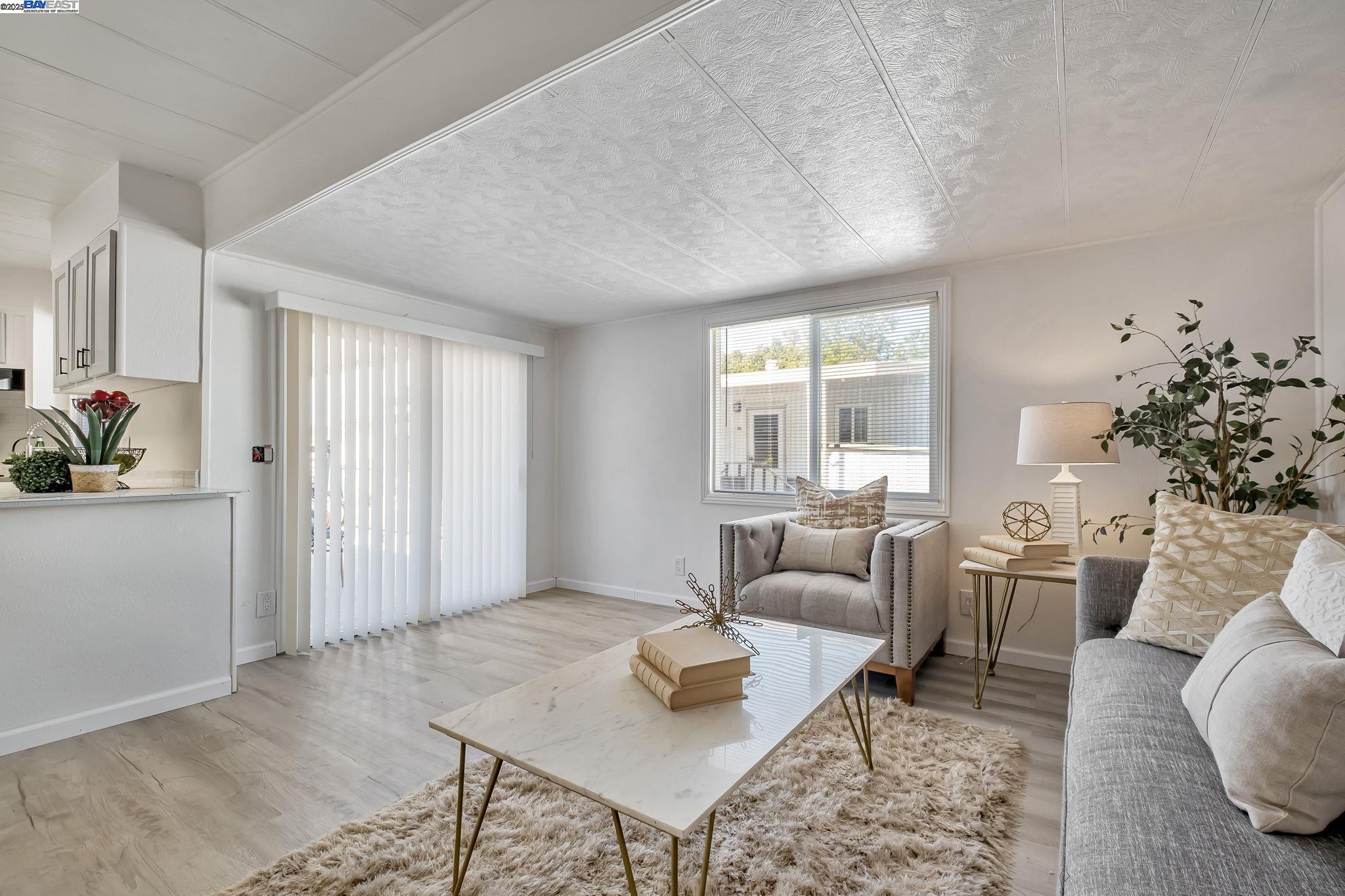 Detail Gallery Image 14 of 41 For 409 Fiji Circle, Union City,  CA 94587 - 2 Beds | 2 Baths