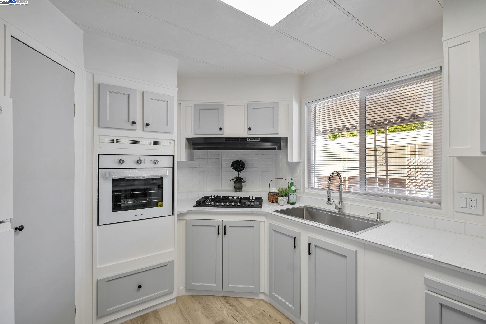 Detail Gallery Image 19 of 41 For 409 Fiji Circle, Union City,  CA 94587 - 2 Beds | 2 Baths