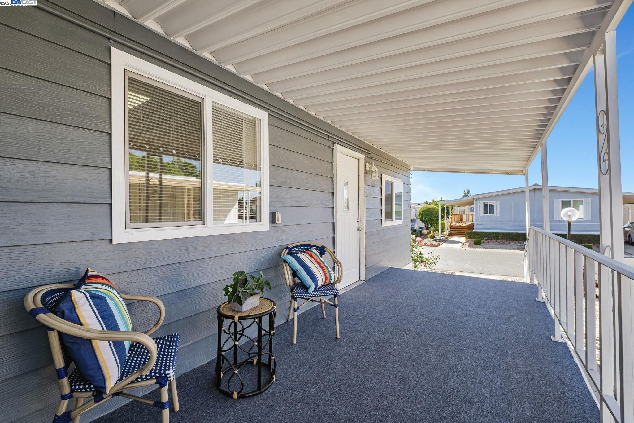 Detail Gallery Image 5 of 41 For 409 Fiji Circle, Union City,  CA 94587 - 2 Beds | 2 Baths