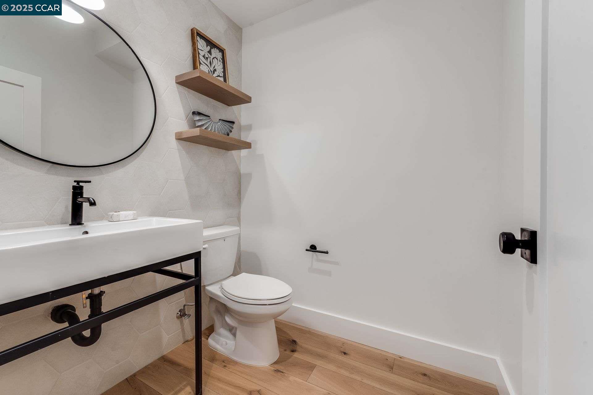 Detail Gallery Image 16 of 39 For 922 Brown Avenue, Lafayette,  CA 94549 - 2 Beds | 2/1 Baths
