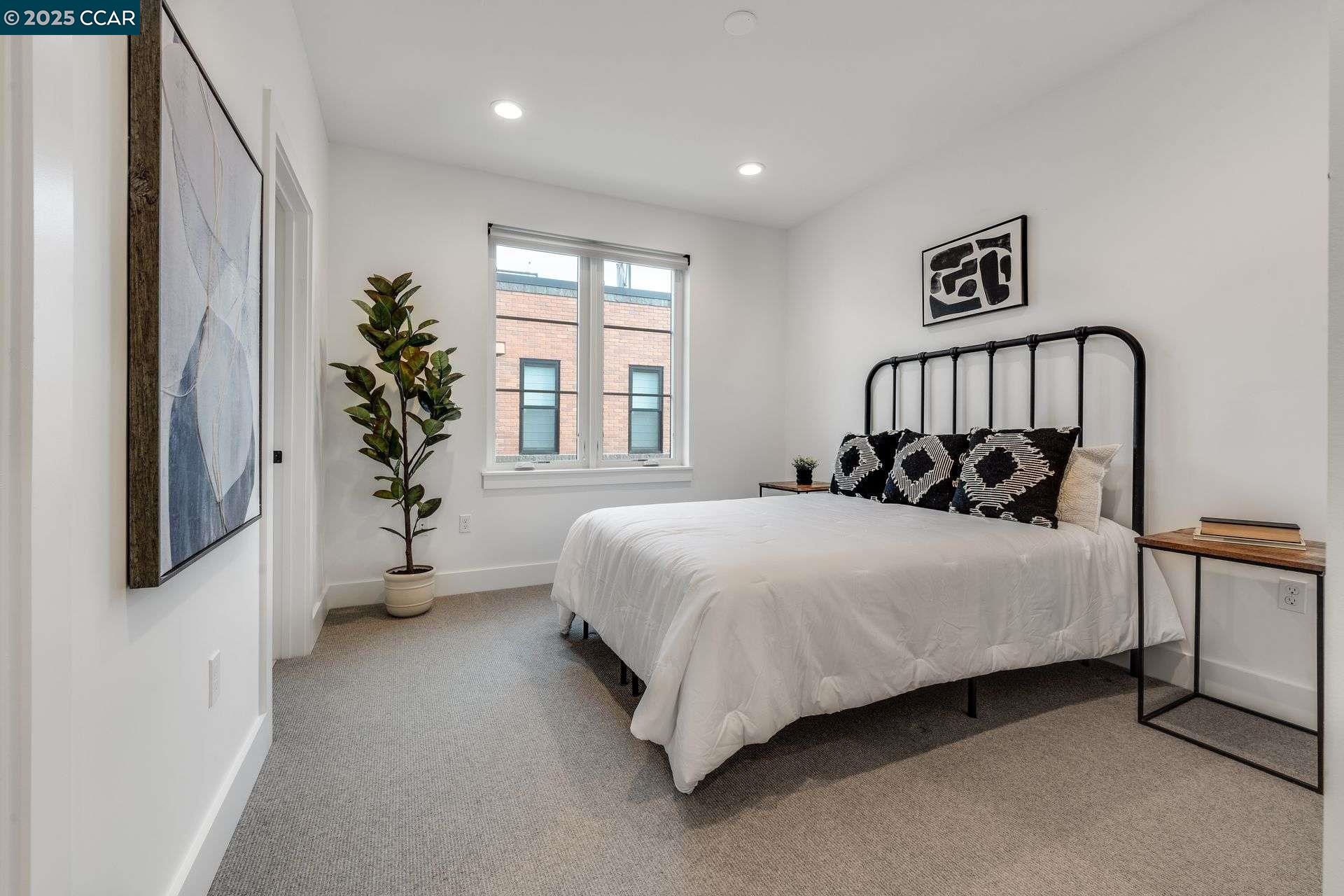 Detail Gallery Image 20 of 39 For 922 Brown Avenue, Lafayette,  CA 94549 - 2 Beds | 2/1 Baths