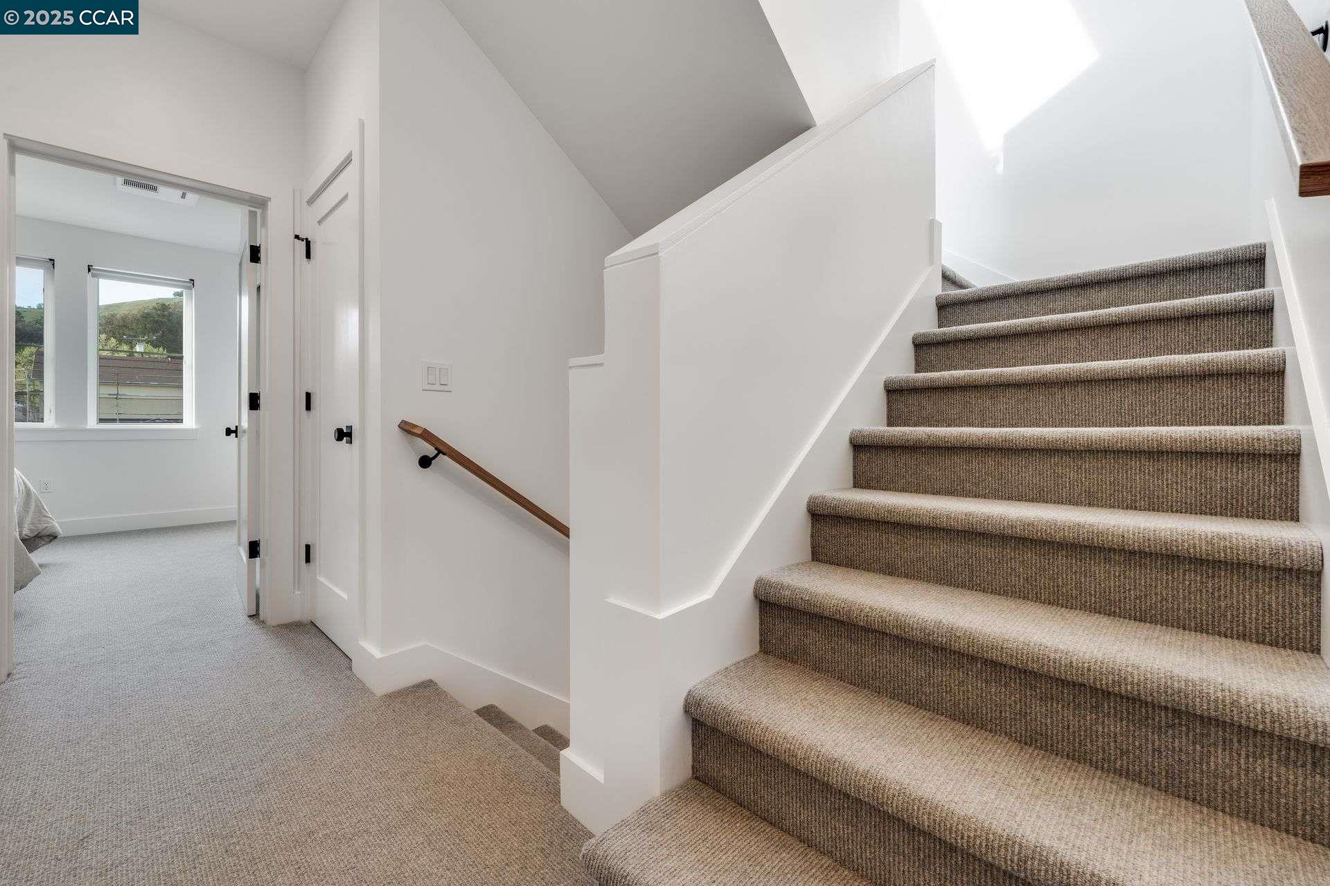 Detail Gallery Image 28 of 39 For 922 Brown Avenue, Lafayette,  CA 94549 - 2 Beds | 2/1 Baths