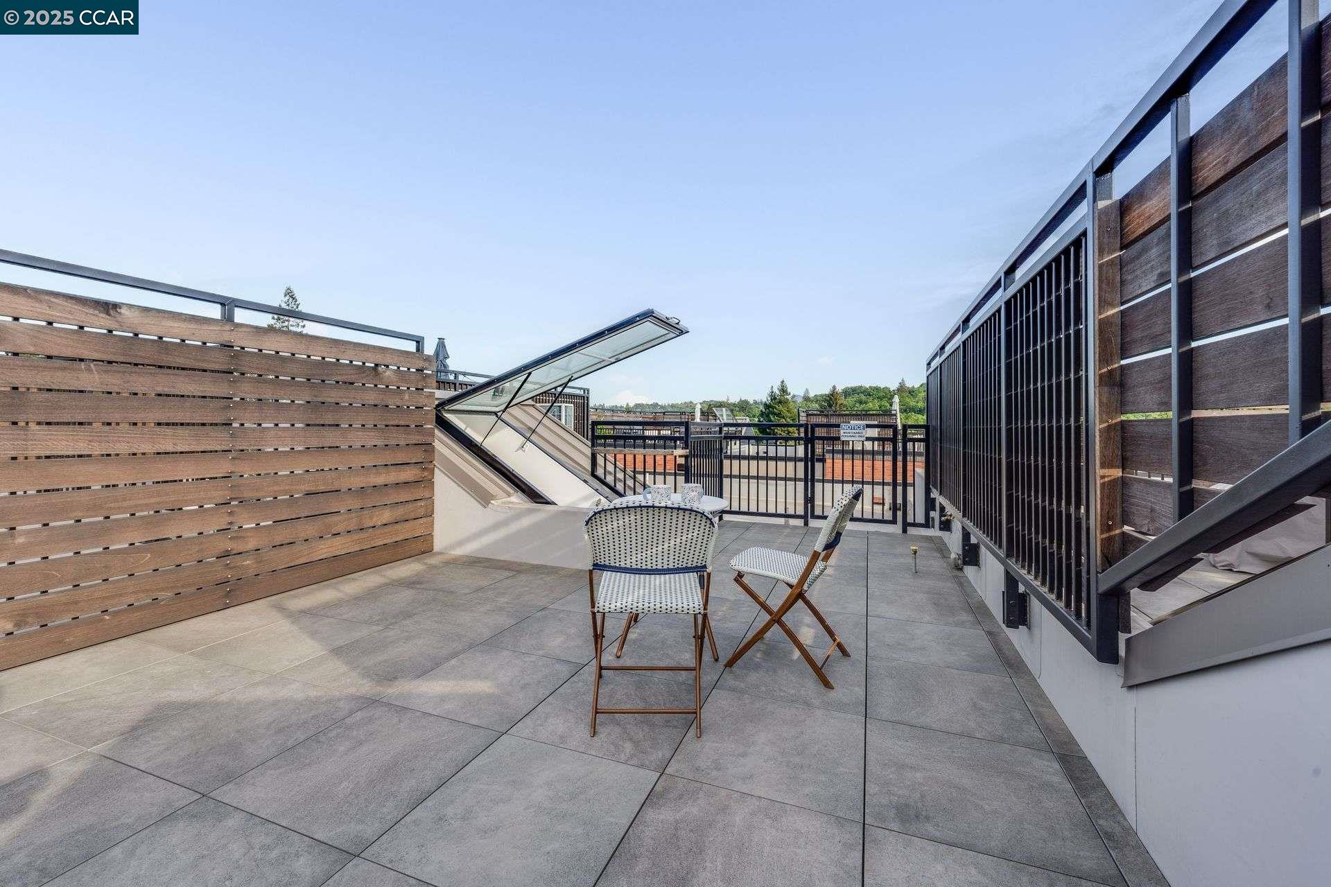 Detail Gallery Image 29 of 39 For 922 Brown Avenue, Lafayette,  CA 94549 - 2 Beds | 2/1 Baths