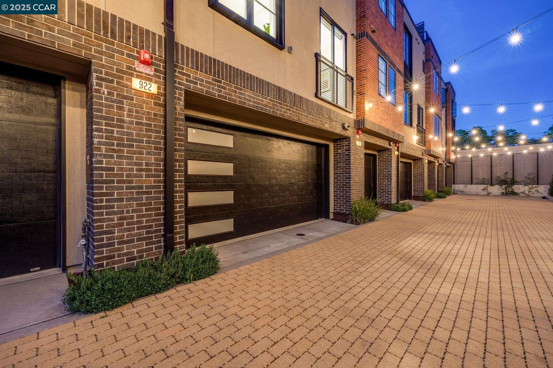 Detail Gallery Image 31 of 39 For 922 Brown Avenue, Lafayette,  CA 94549 - 2 Beds | 2/1 Baths