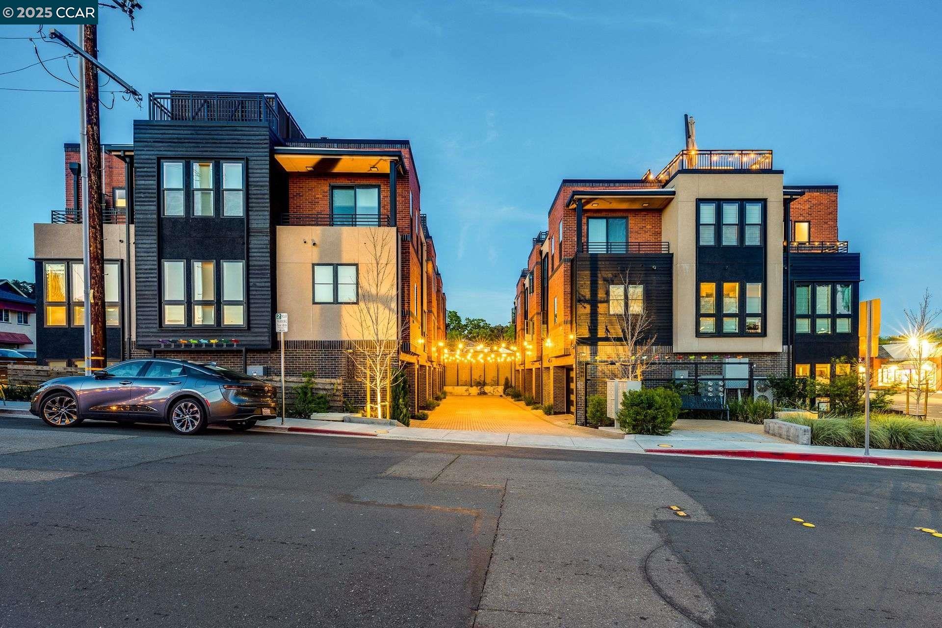 Detail Gallery Image 32 of 39 For 922 Brown Avenue, Lafayette,  CA 94549 - 2 Beds | 2/1 Baths