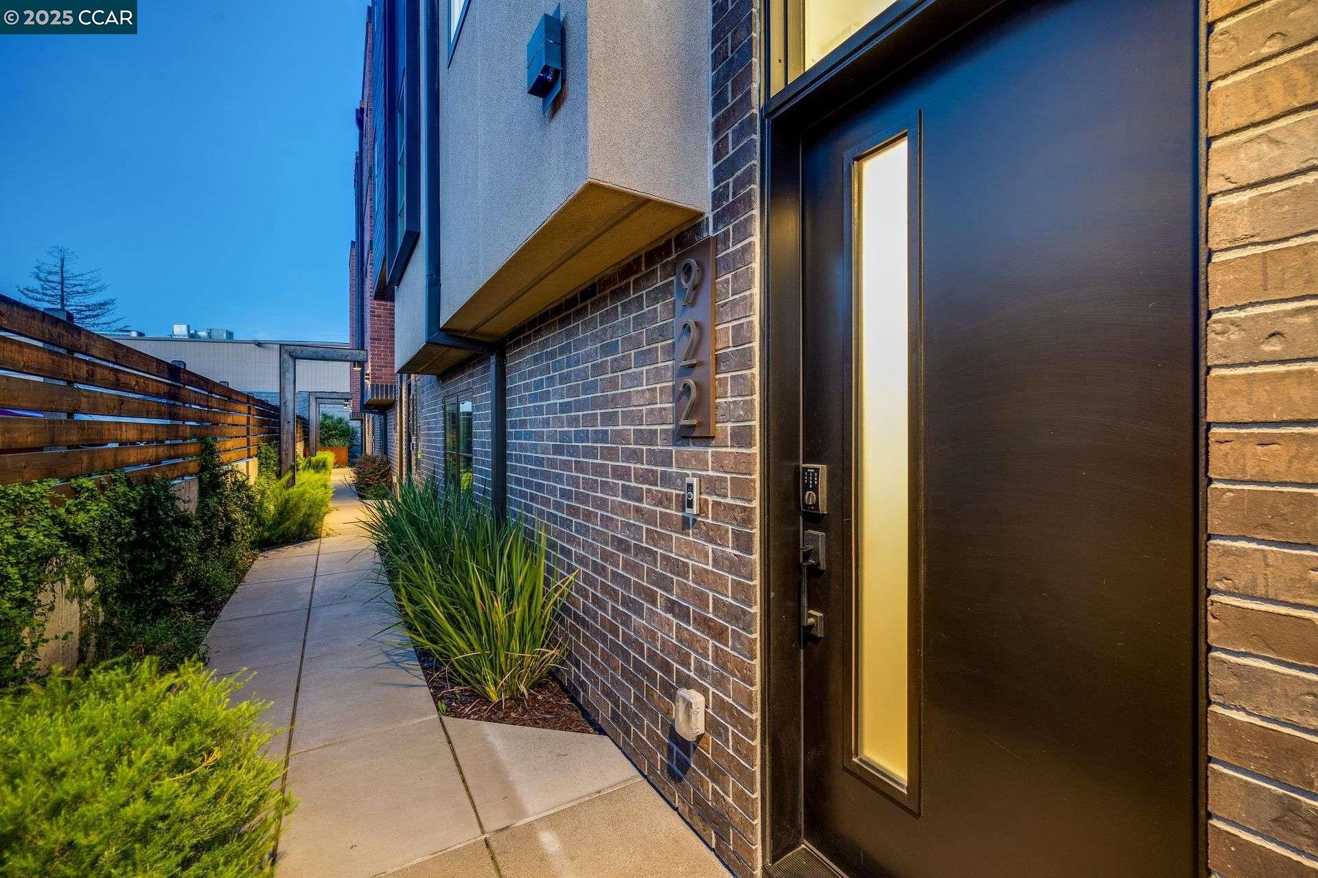 Detail Gallery Image 34 of 39 For 922 Brown Avenue, Lafayette,  CA 94549 - 2 Beds | 2/1 Baths