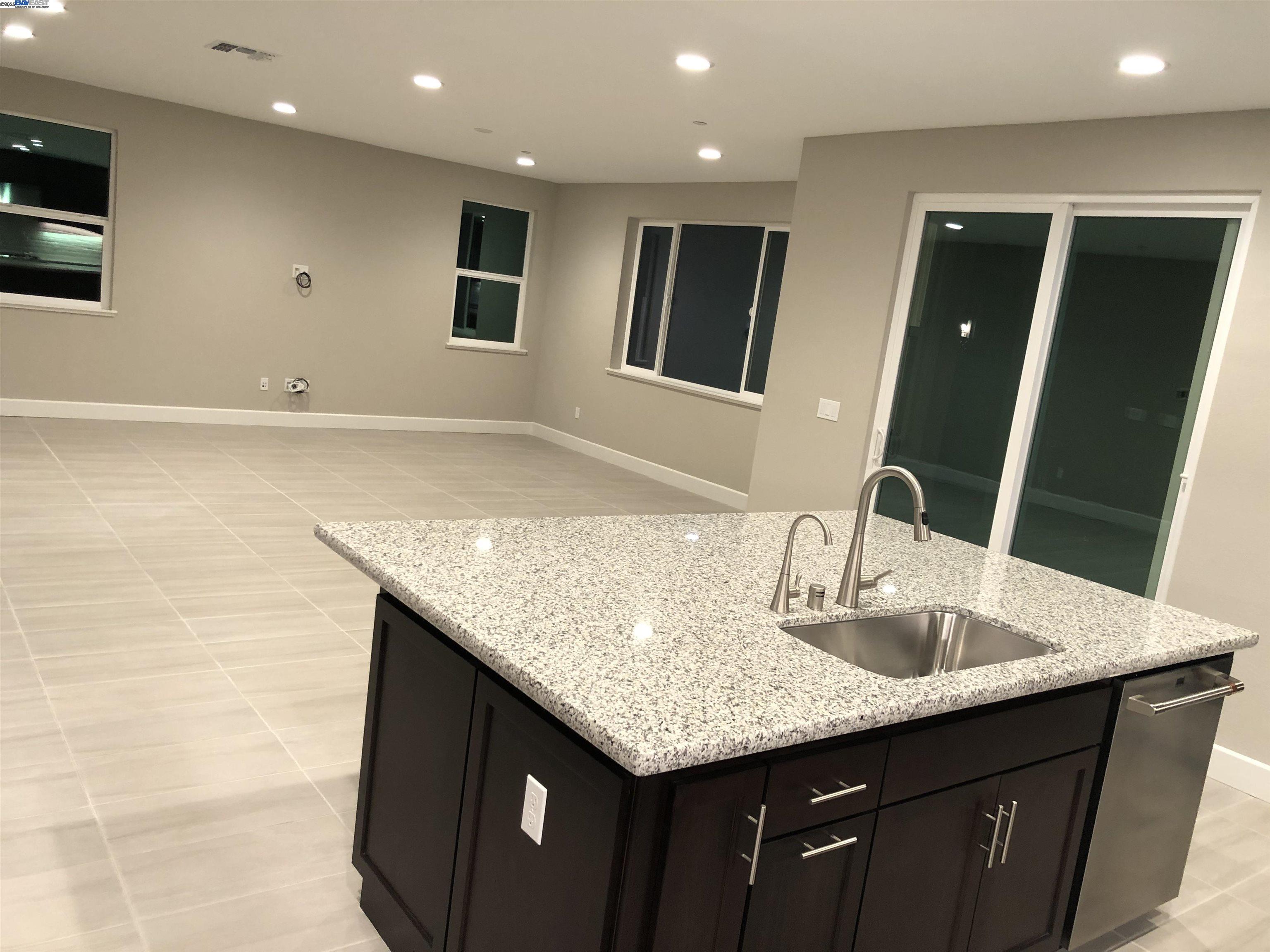 Detail Gallery Image 25 of 25 For 1401 S Durant Ter, Mountain House,  CA 95391 - 4 Beds | 3/1 Baths