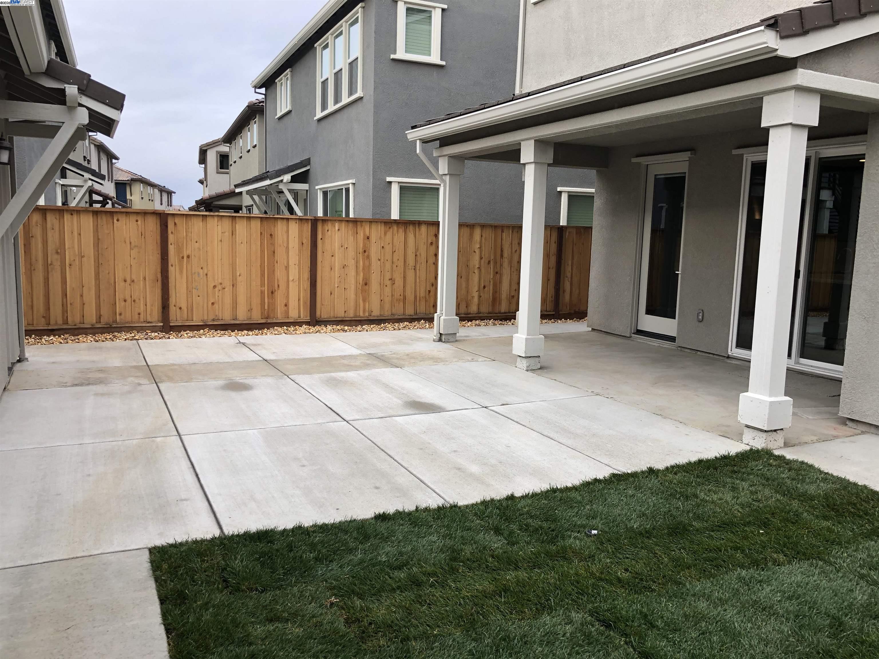 Detail Gallery Image 8 of 25 For 1401 S Durant Ter, Mountain House,  CA 95391 - 4 Beds | 3/1 Baths