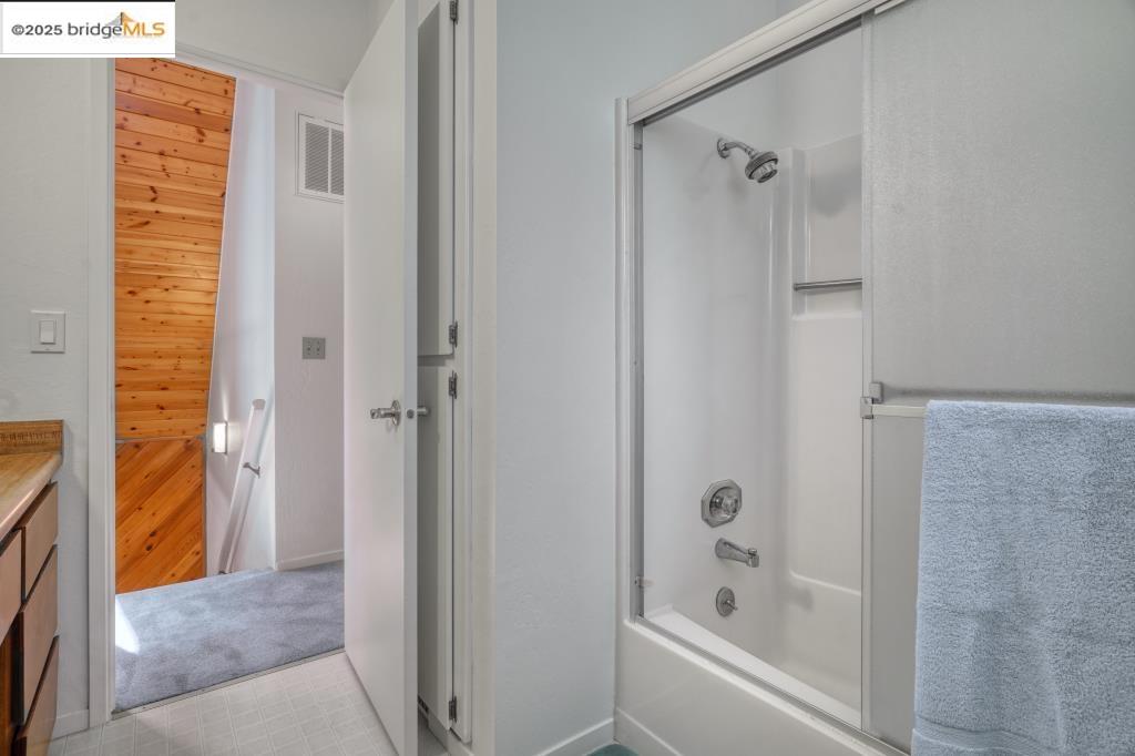 Detail Gallery Image 15 of 21 For 20224 Lower Skyridge Dr., Groveland,  CA 95321 - 3 Beds | 2/1 Baths