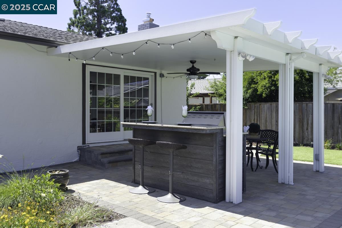 Detail Gallery Image 22 of 32 For 1689 Joelle Dr, Concord,  CA 94521 - 3 Beds | 2/1 Baths