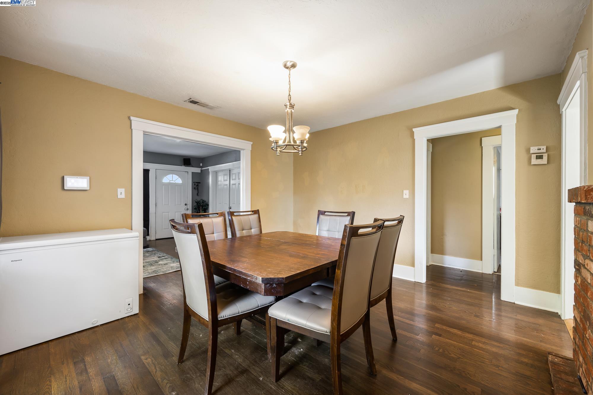 Detail Gallery Image 2 of 28 For 423 High St, Modesto,  CA 95354 - 3 Beds | 1 Baths