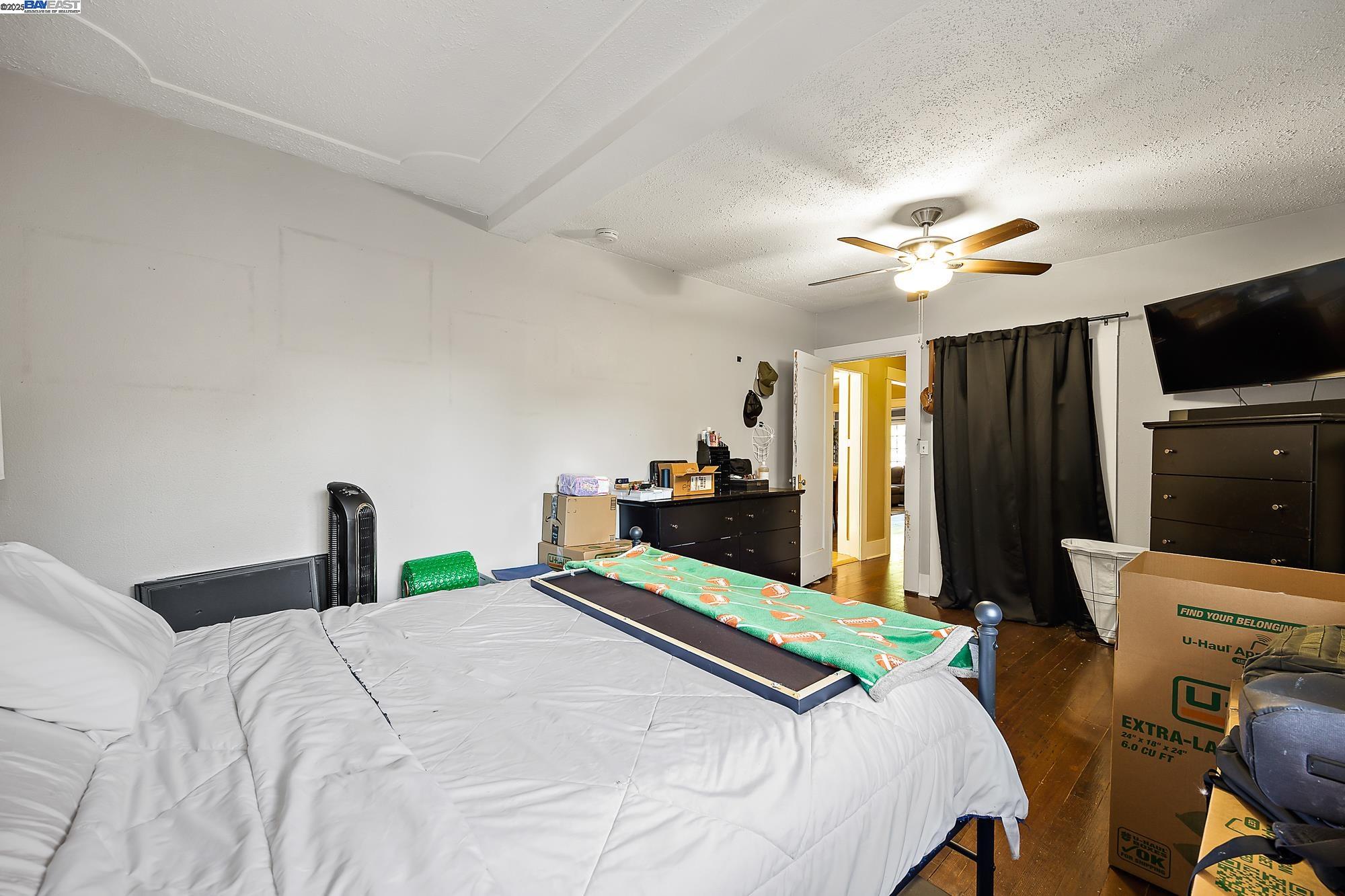 Detail Gallery Image 13 of 28 For 423 High St, Modesto,  CA 95354 - 3 Beds | 1 Baths