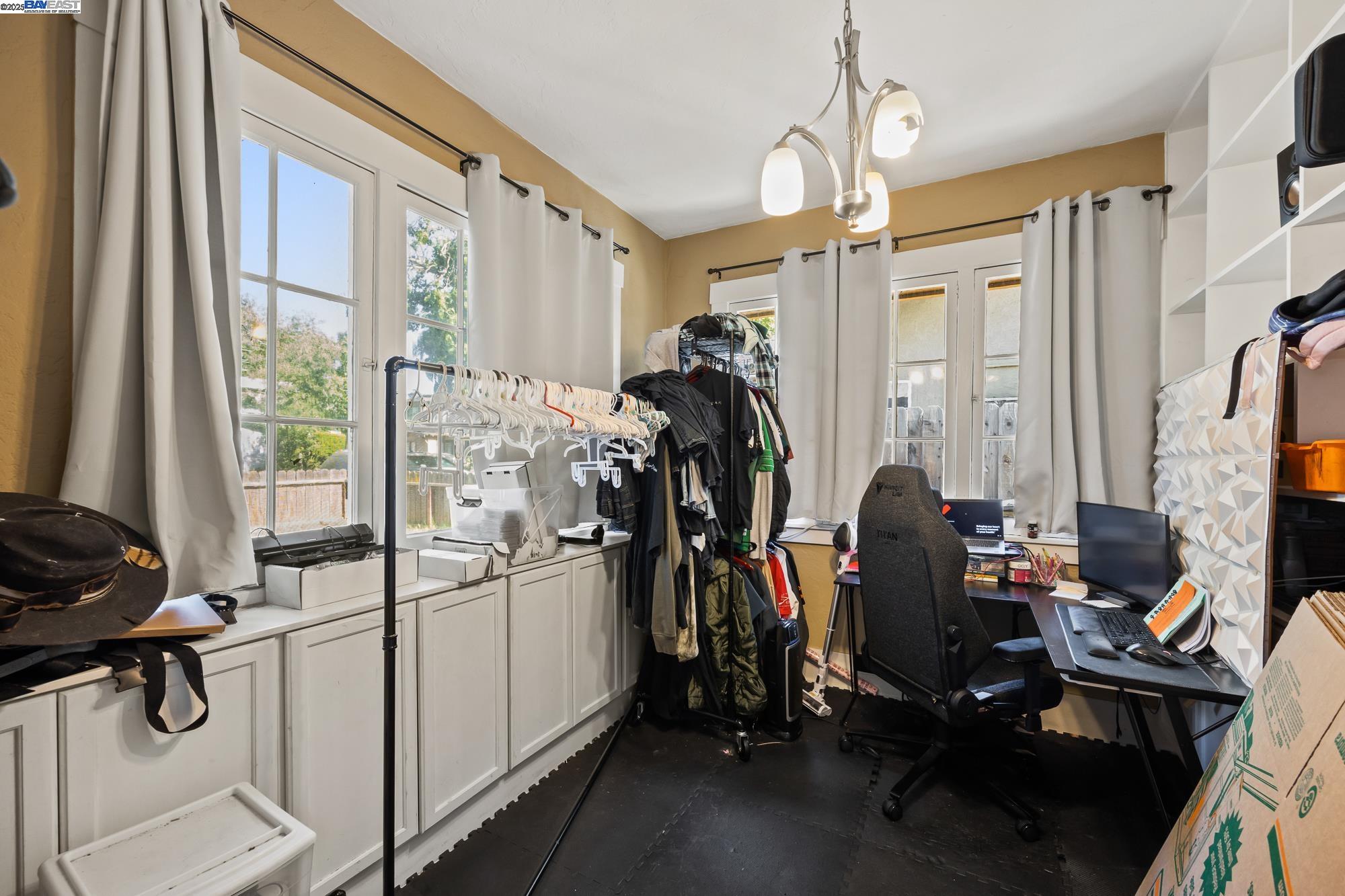 Detail Gallery Image 23 of 28 For 423 High St, Modesto,  CA 95354 - 3 Beds | 1 Baths