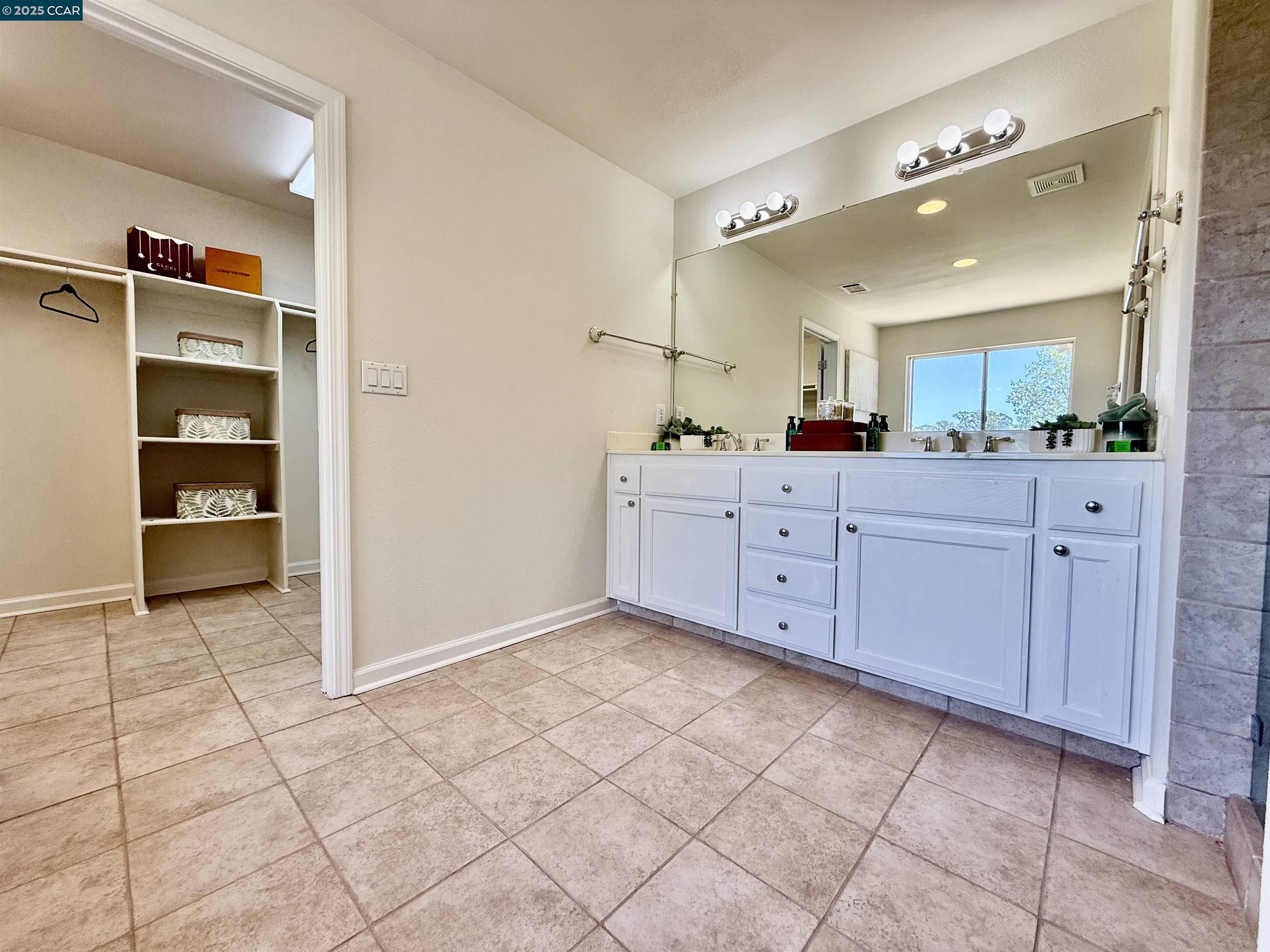 Detail Gallery Image 39 of 60 For 2325 Lansdowne Pl, Vallejo,  CA 94591 - 4 Beds | 3 Baths