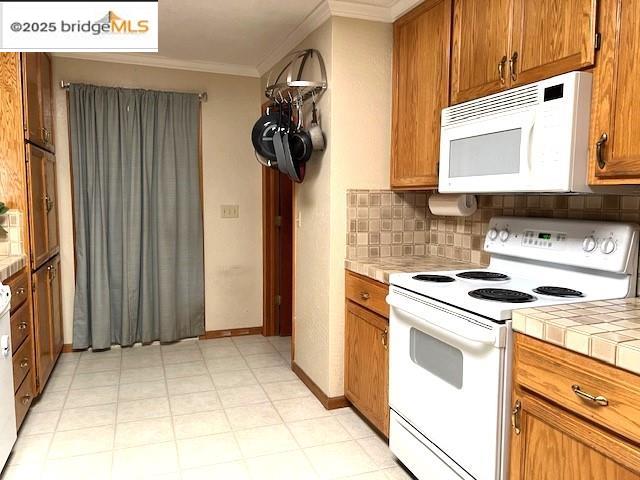 Detail Gallery Image 8 of 60 For 13320 Cliffton, Groveland,  CA 95321-9517 - 3 Beds | 2/1 Baths