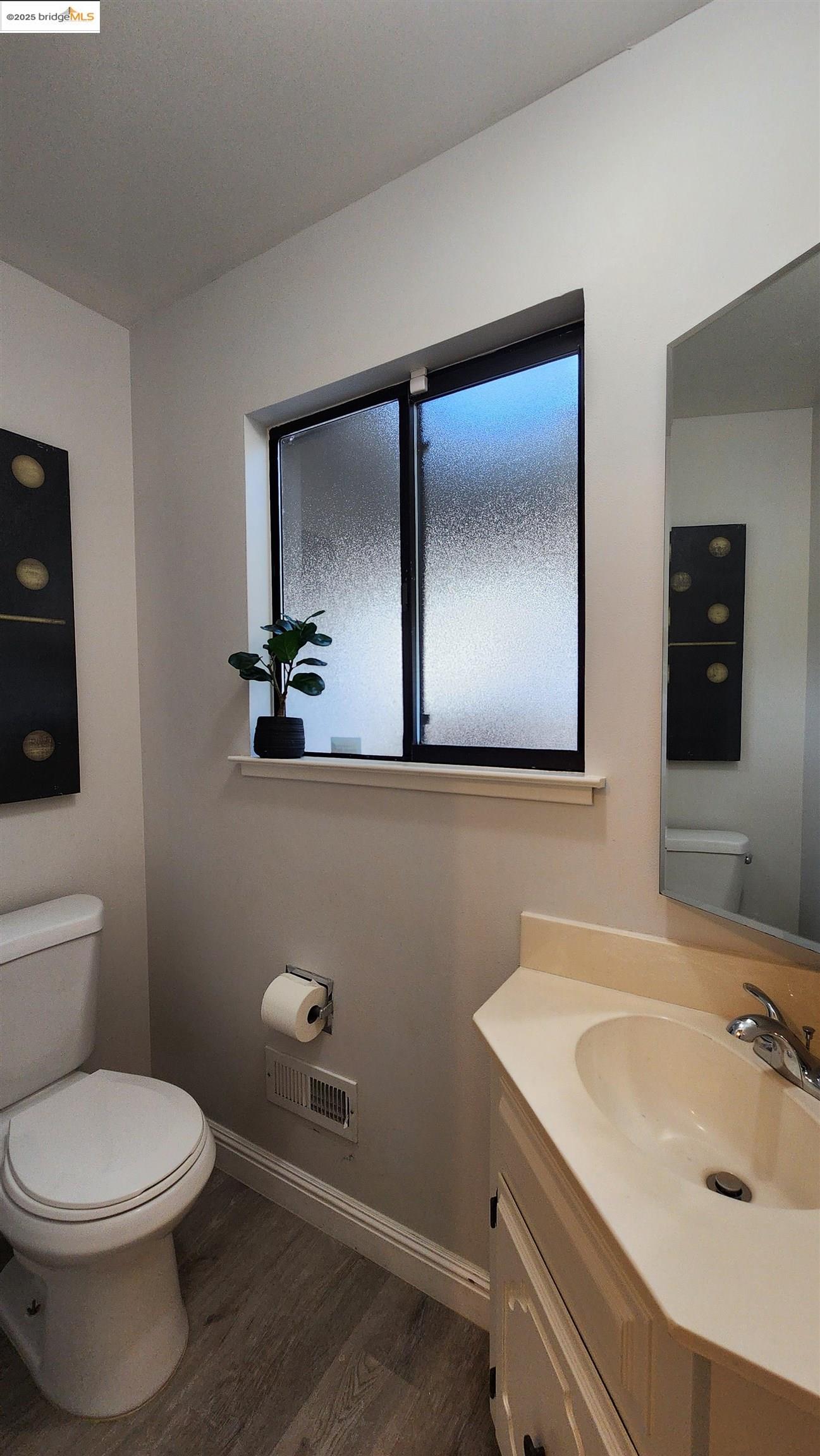 Detail Gallery Image 38 of 50 For 2320 Chardonnay Way, Antioch,  CA 94509 - 4 Beds | 2/1 Baths