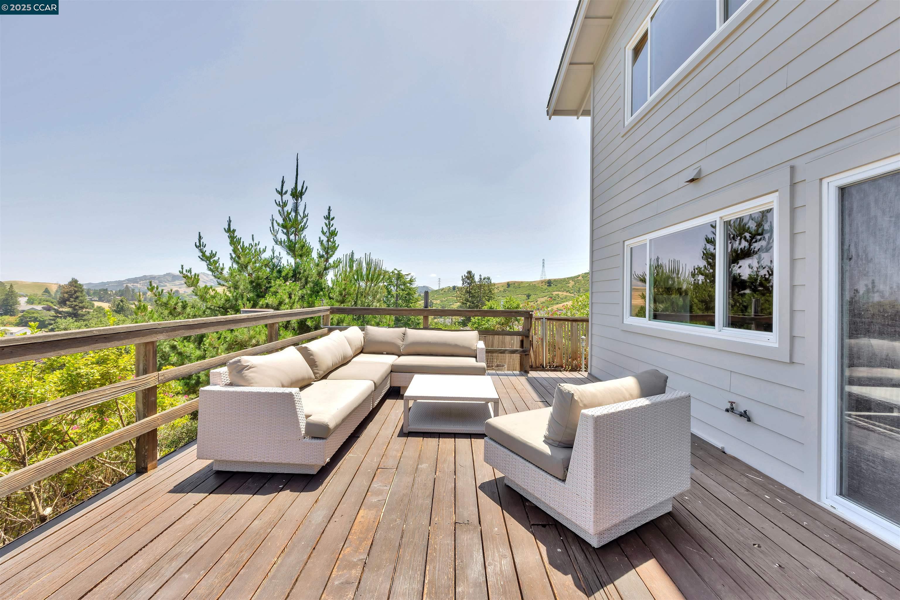 Detail Gallery Image 23 of 27 For 363 Calle La Montana, Moraga,  CA 94556 - 4 Beds | 2/1 Baths
