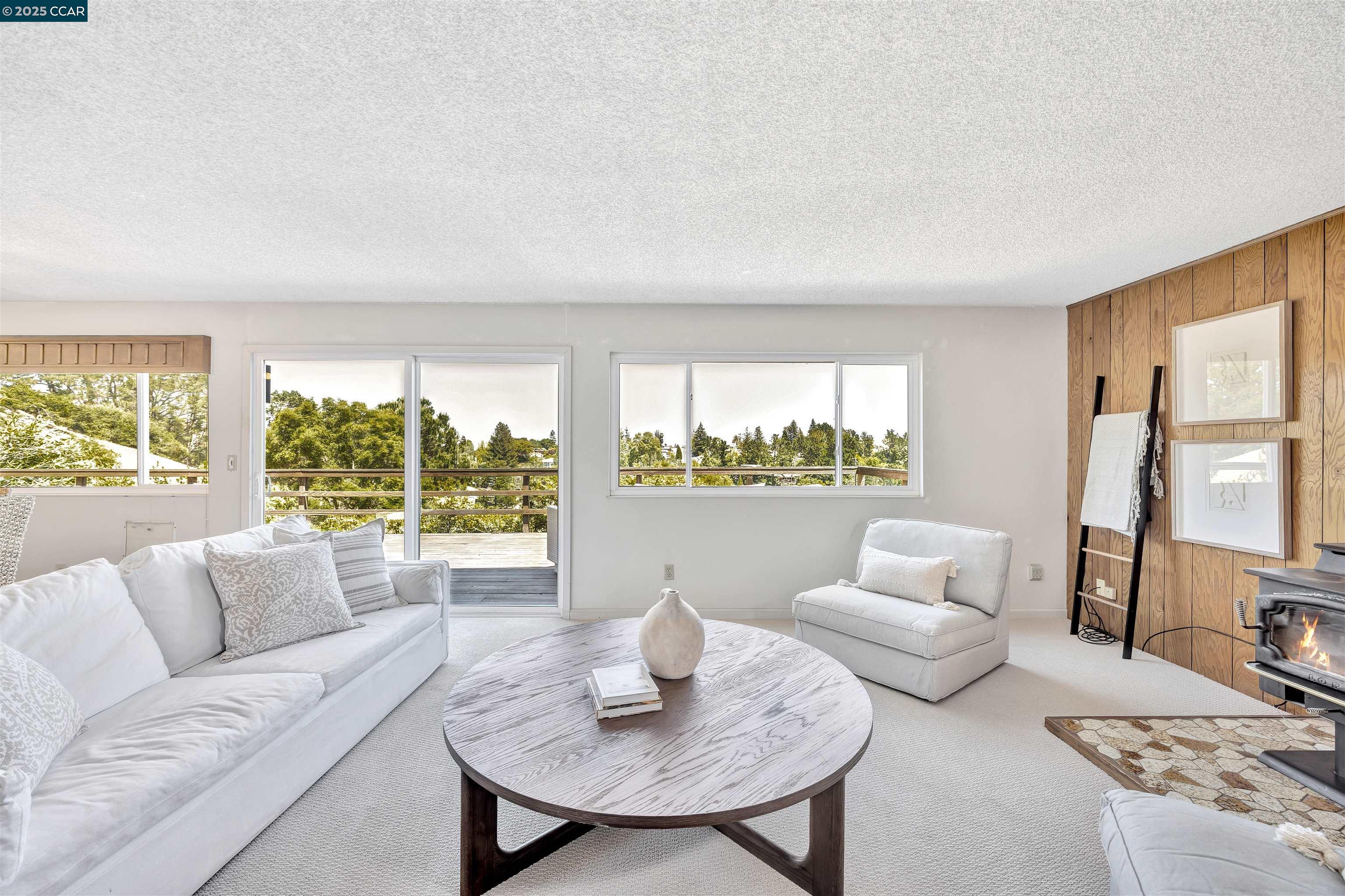 Detail Gallery Image 10 of 27 For 363 Calle La Montana, Moraga,  CA 94556 - 4 Beds | 2/1 Baths