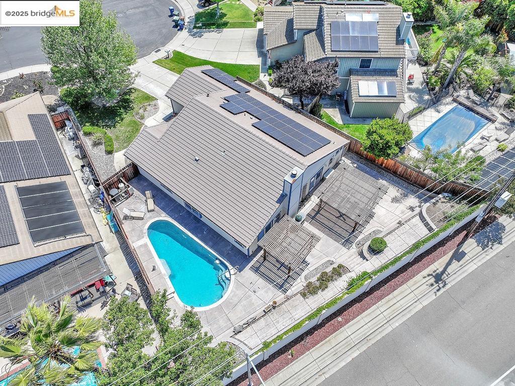 Detail Gallery Image 2 of 26 For 199 Century Way, Oakley,  CA 94561 - 4 Beds | 2 Baths