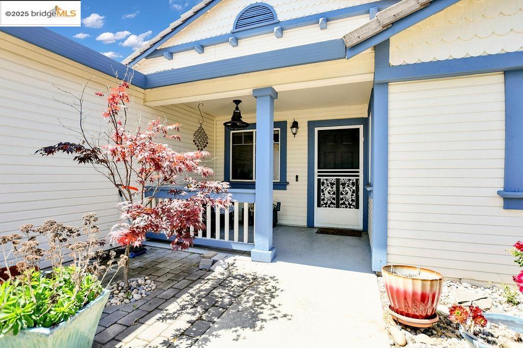 Detail Gallery Image 9 of 26 For 199 Century Way, Oakley,  CA 94561 - 4 Beds | 2 Baths