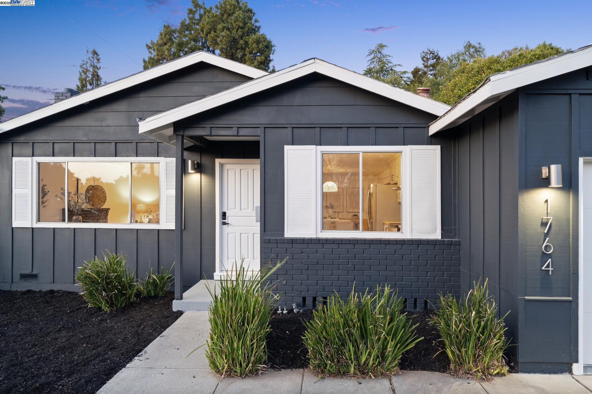 Detail Gallery Image 2 of 58 For 1764 via Flores, San Jose,  CA 95132 - 3 Beds | 2 Baths