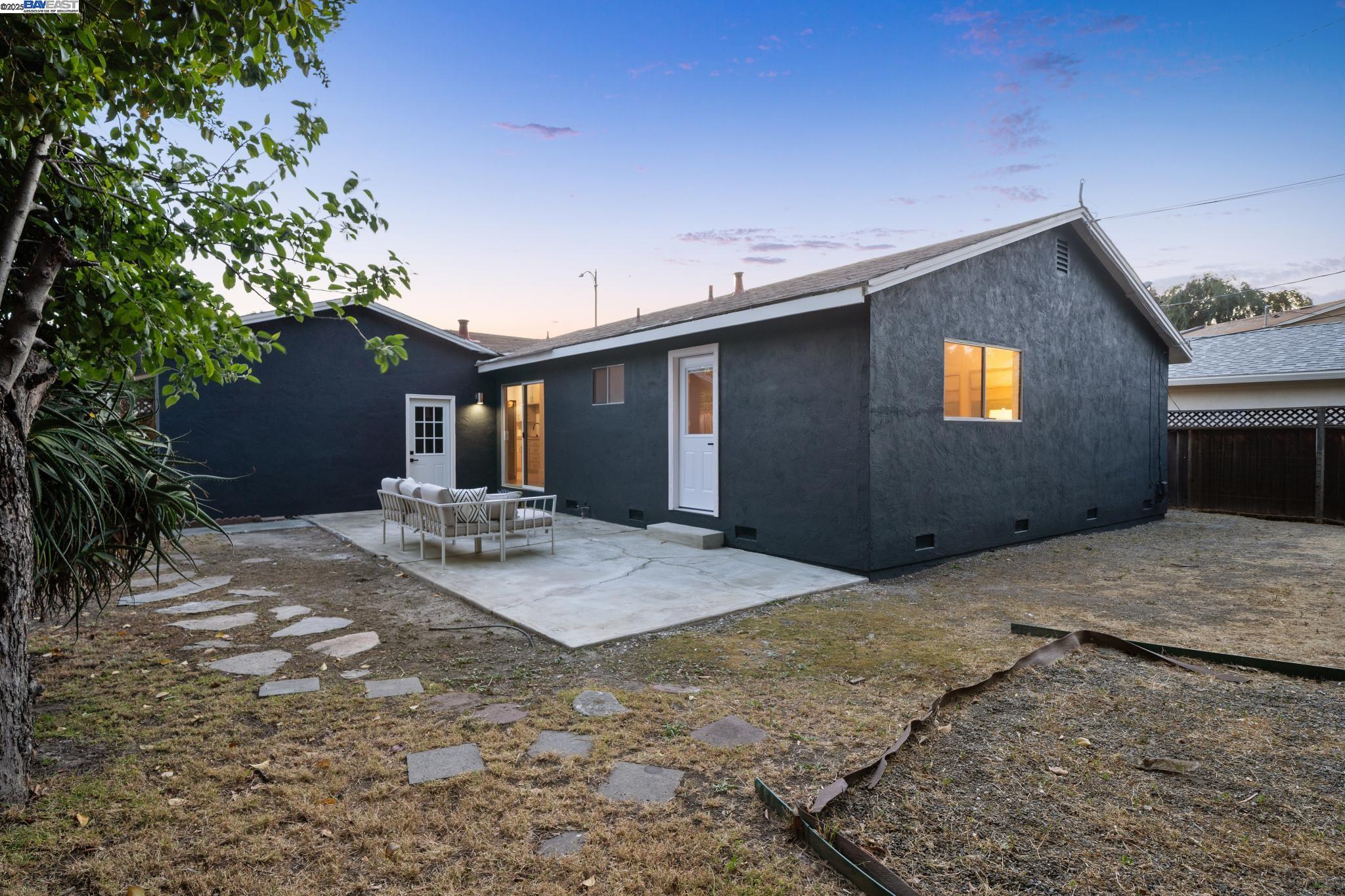Detail Gallery Image 40 of 58 For 1764 via Flores, San Jose,  CA 95132 - 3 Beds | 2 Baths