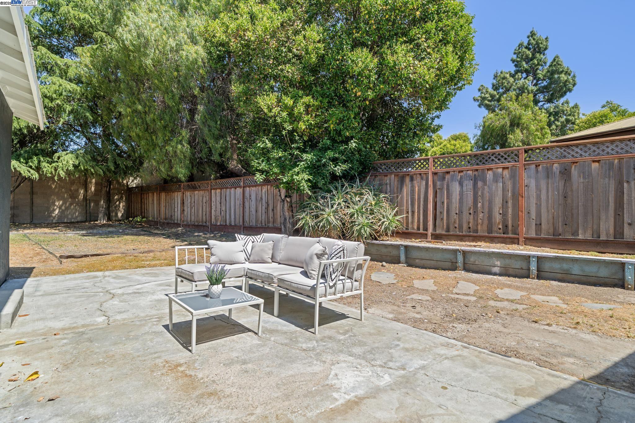 Detail Gallery Image 44 of 58 For 1764 via Flores, San Jose,  CA 95132 - 3 Beds | 2 Baths