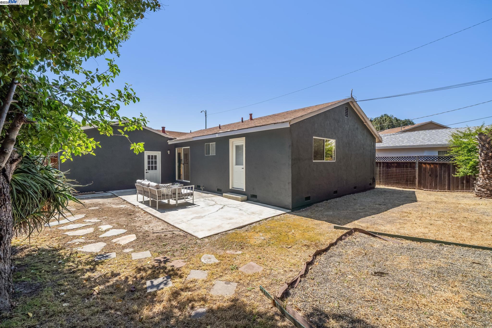 Detail Gallery Image 48 of 58 For 1764 via Flores, San Jose,  CA 95132 - 3 Beds | 2 Baths